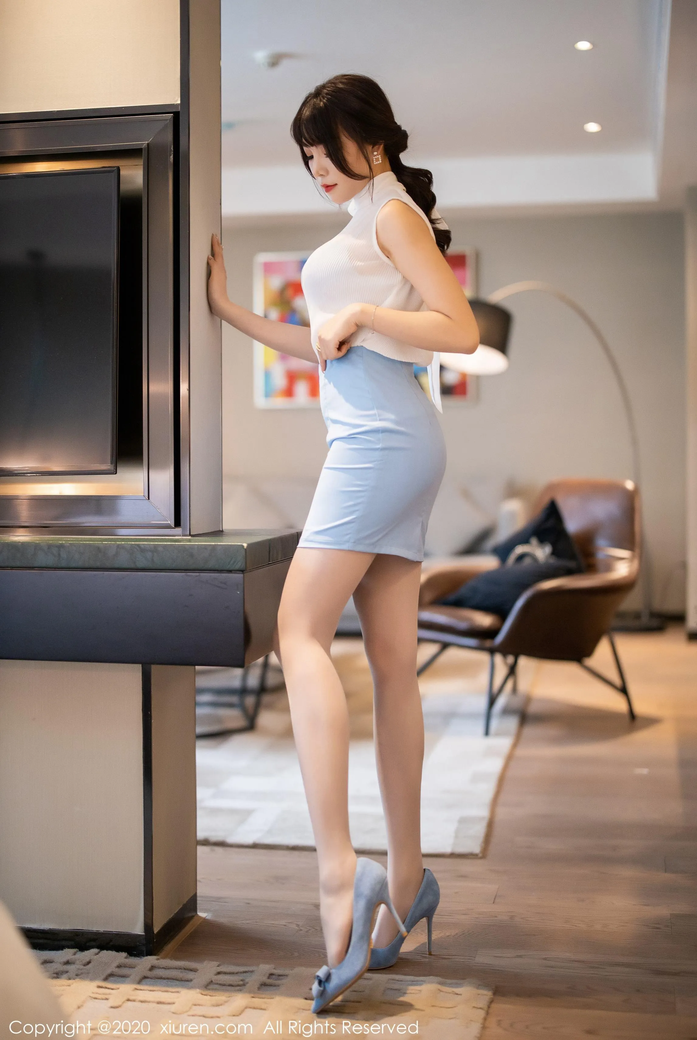 XIUREN秀人网 NO.2107 芝芝Booty