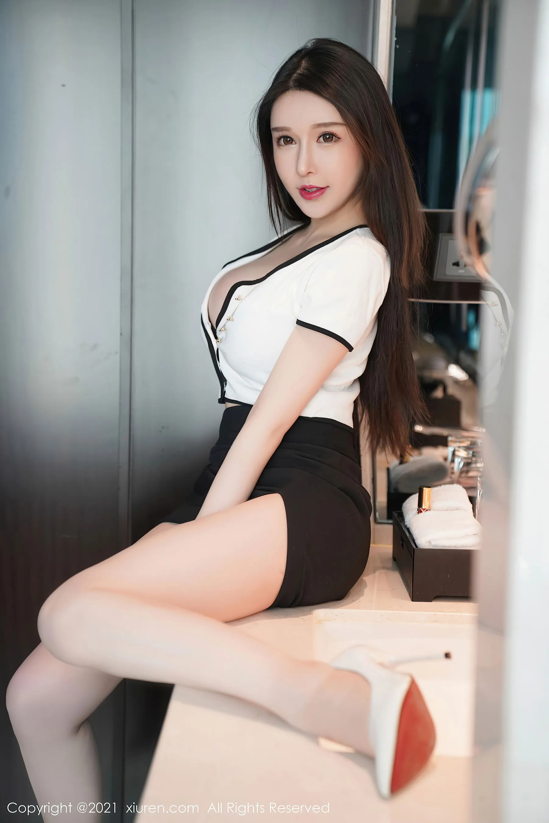 秀人 No.3023 玉兔miki