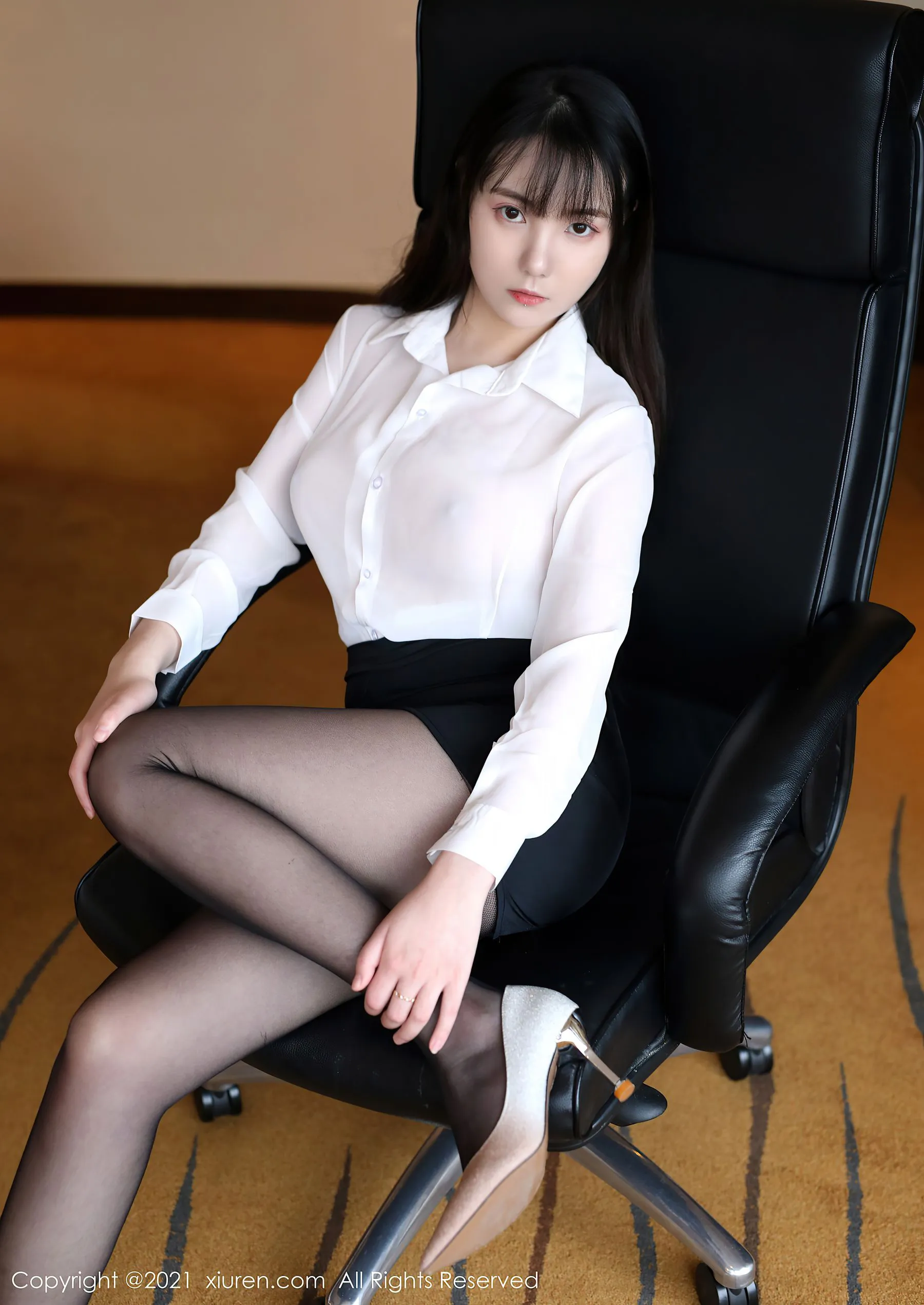 秀人 No.3076 揉揉肉肉