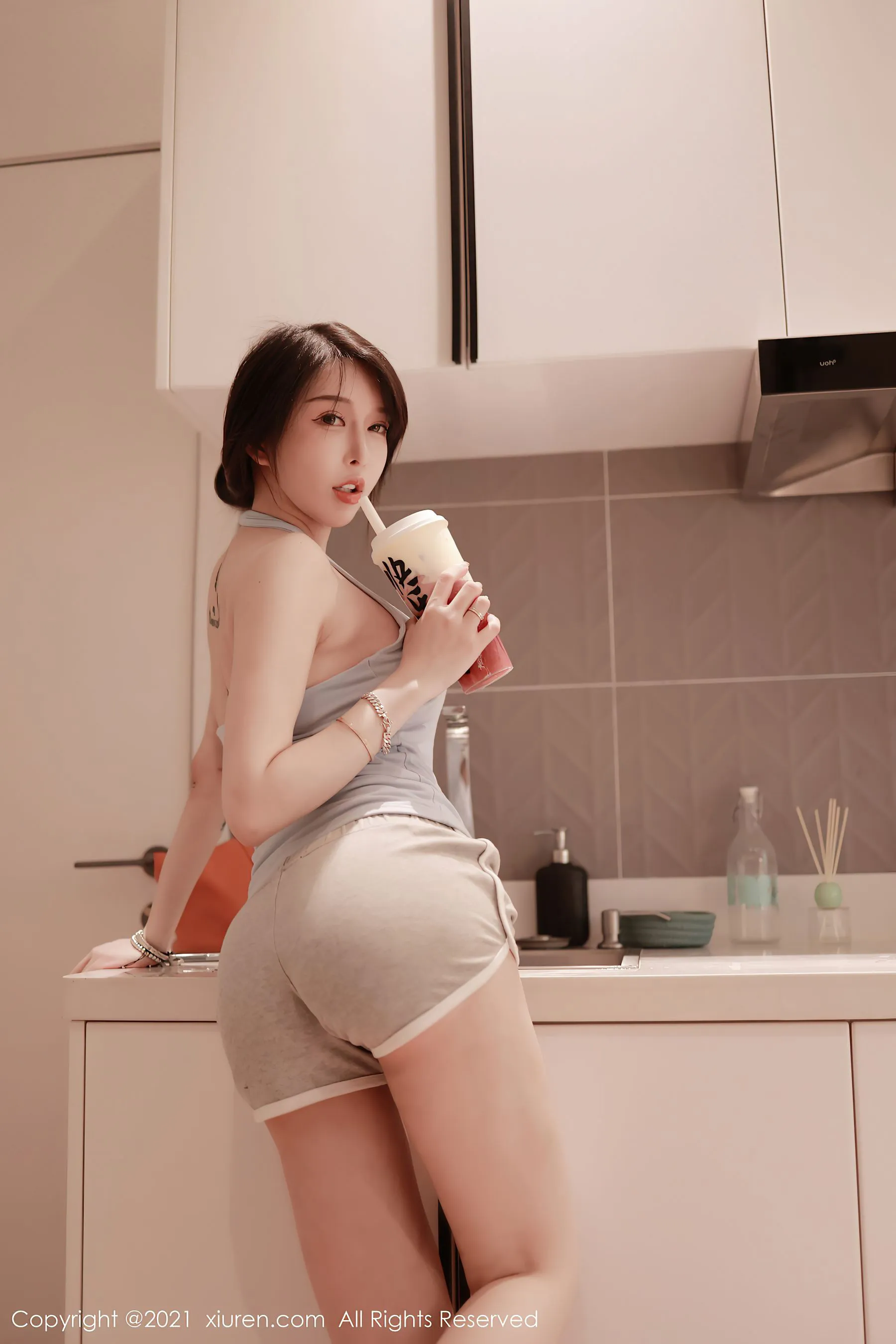 秀人 No.3706 玉兔miki