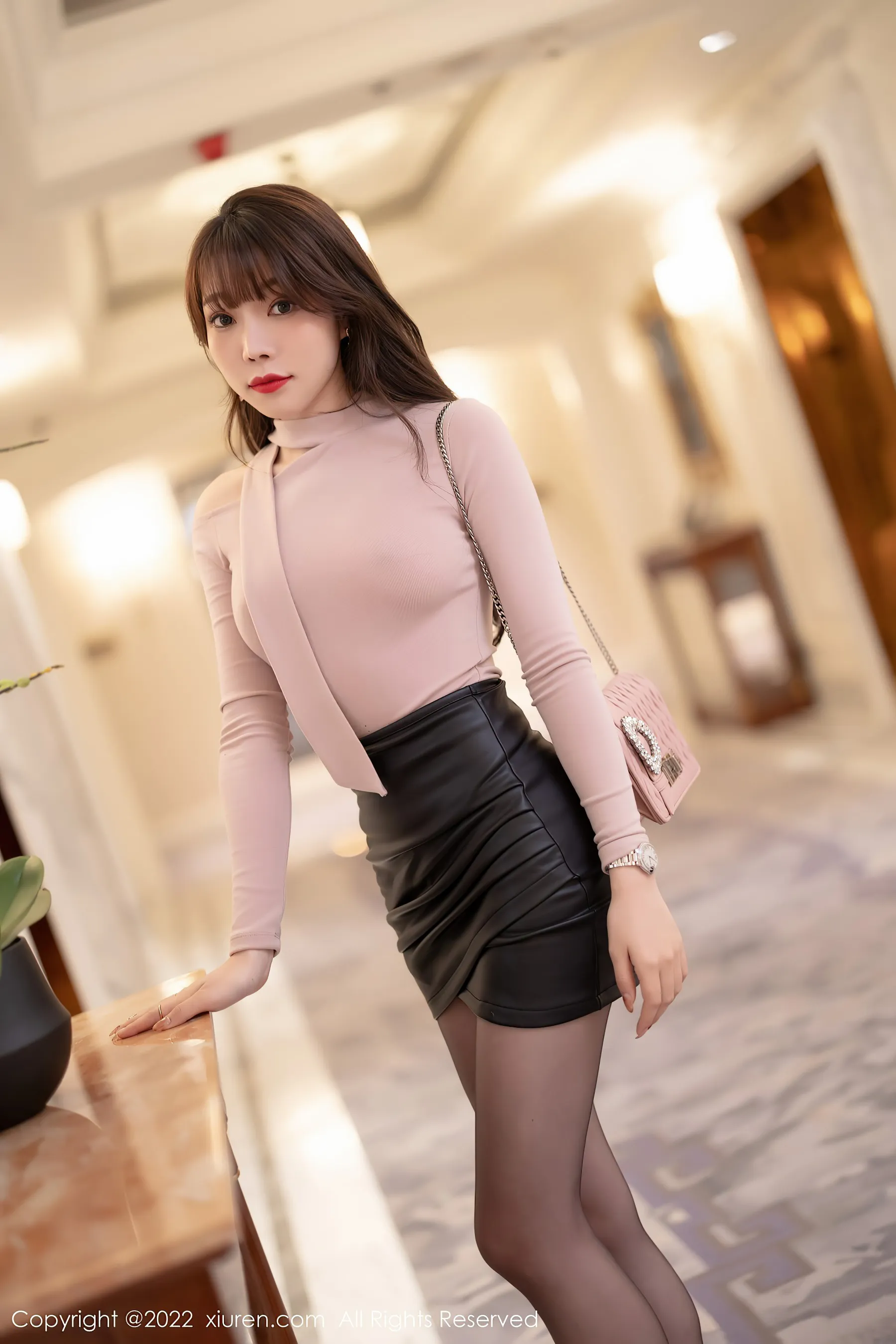 秀人网 No.4606 芝芝Booty 御姐美腿