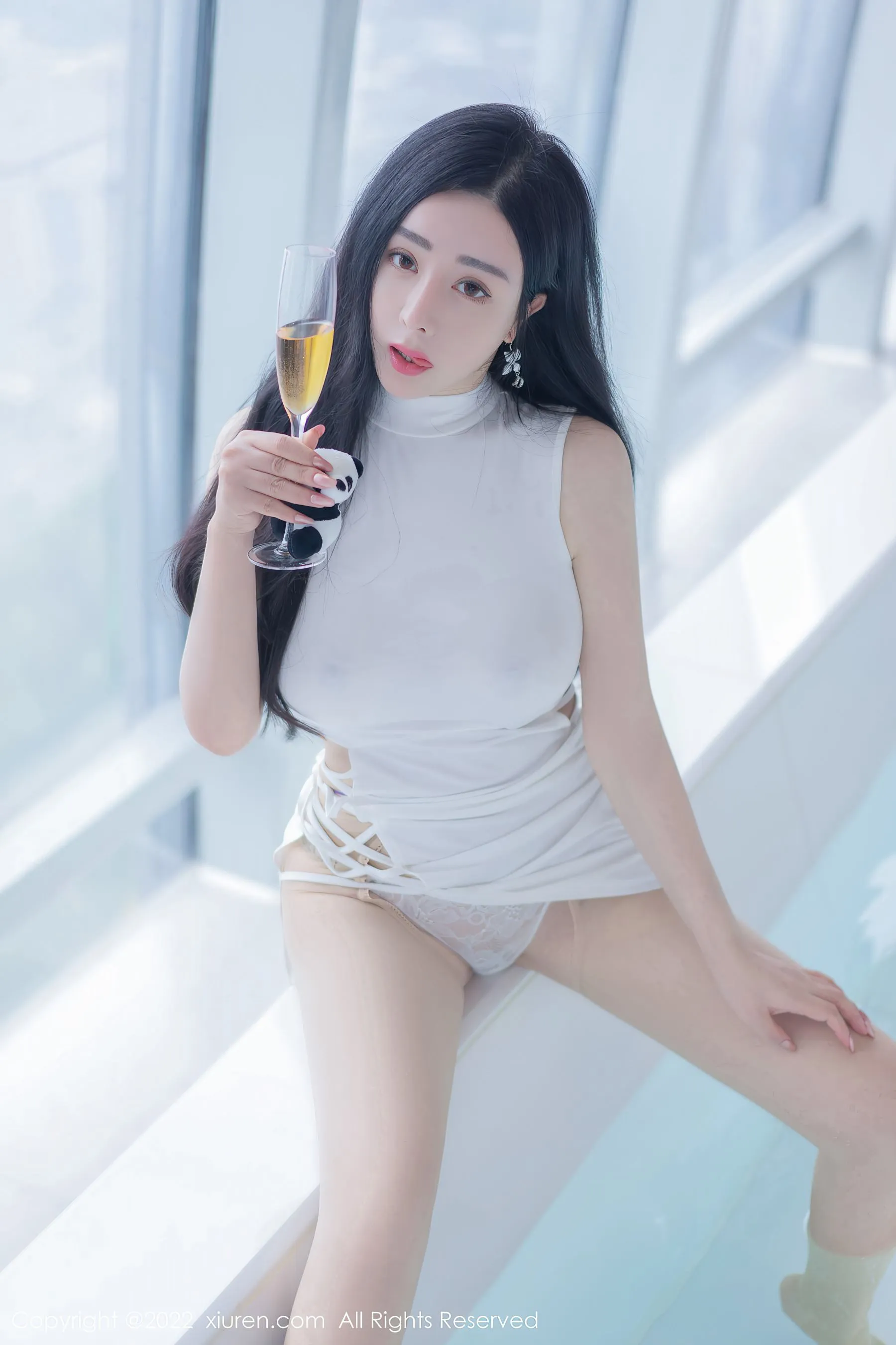 秀人网 No.4855 允爾 美臀美腿丰乳写真