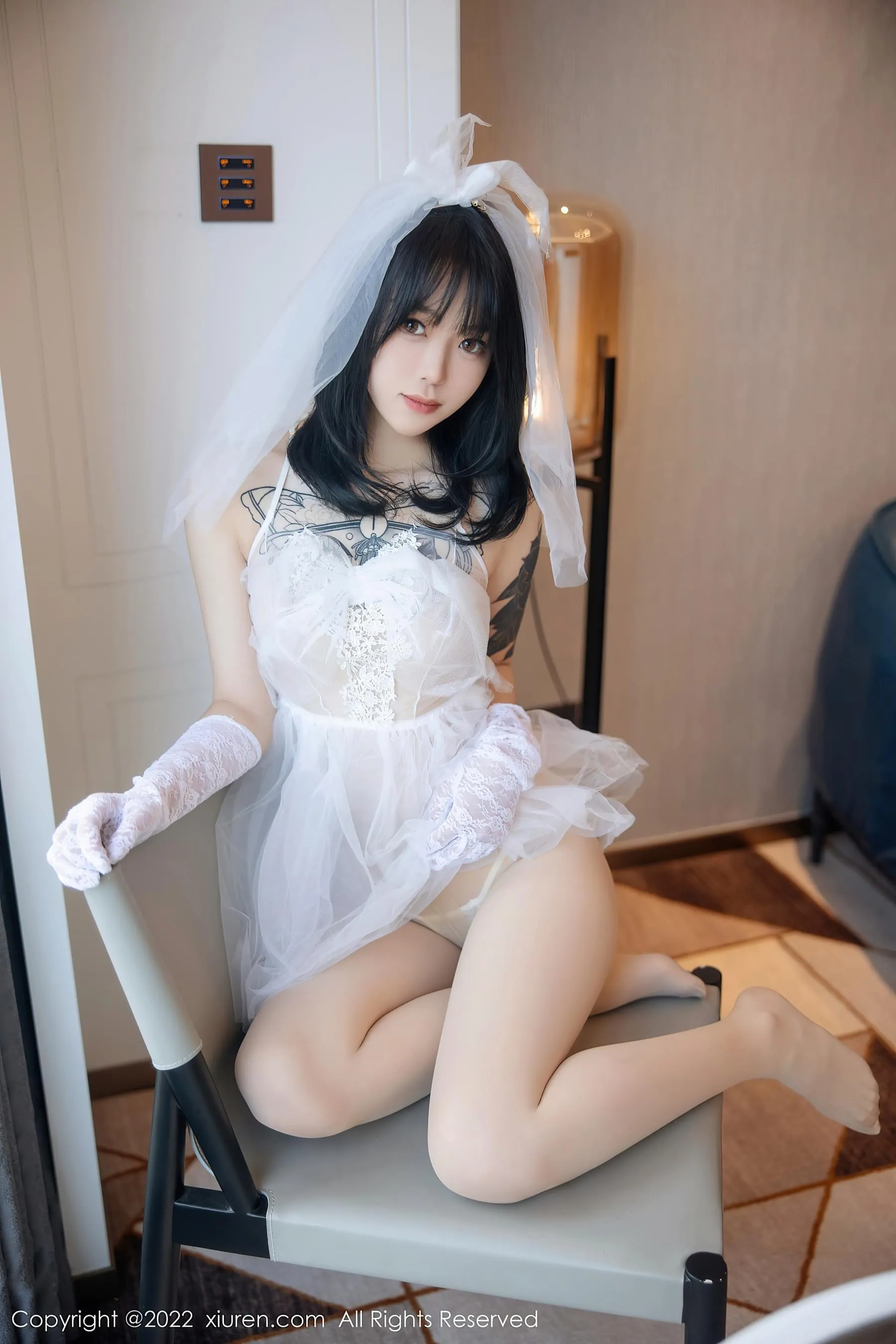 秀人网 No.5212 奶瓶. 婚纱服美腿