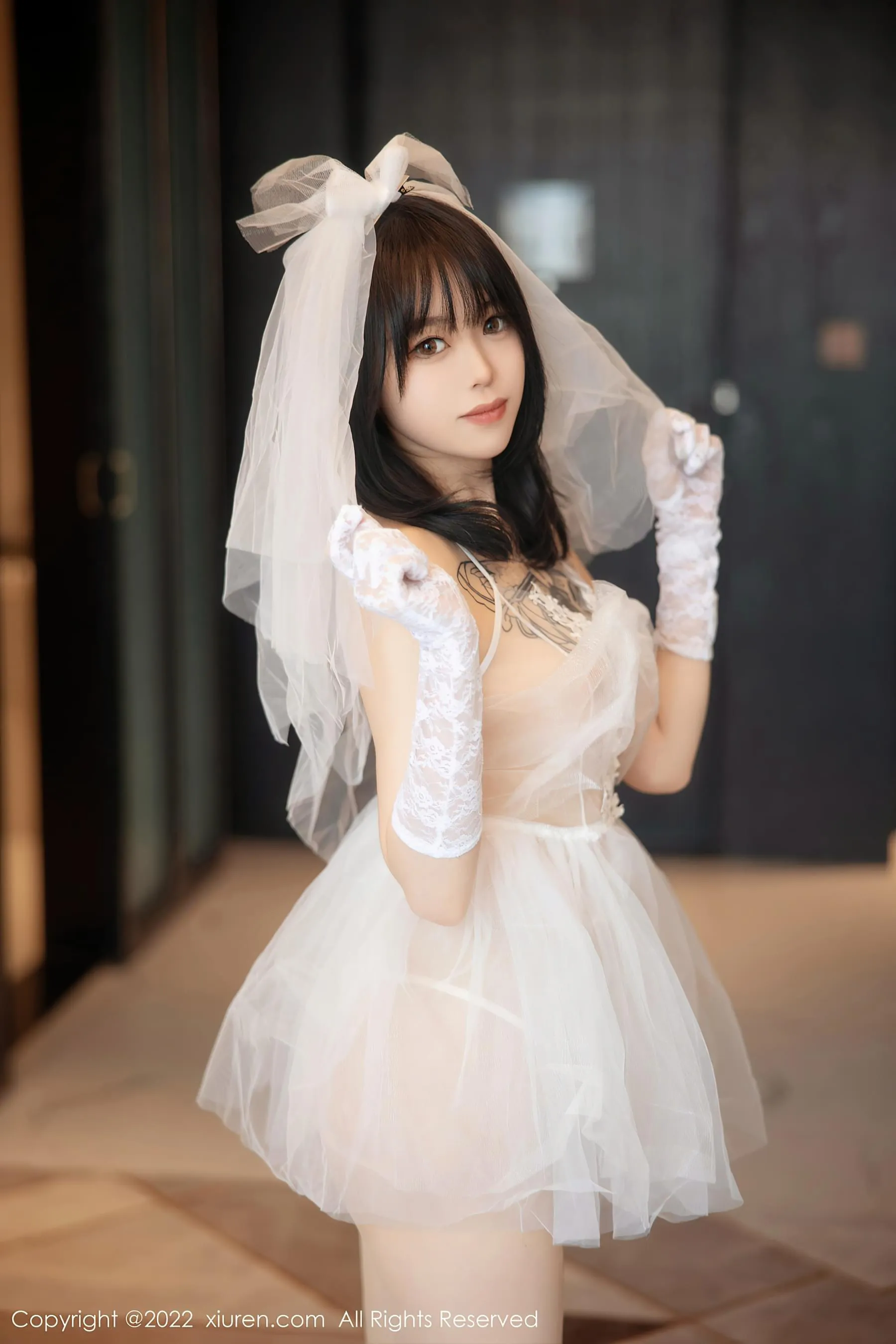 秀人网 No.5212 奶瓶. 婚纱服美腿