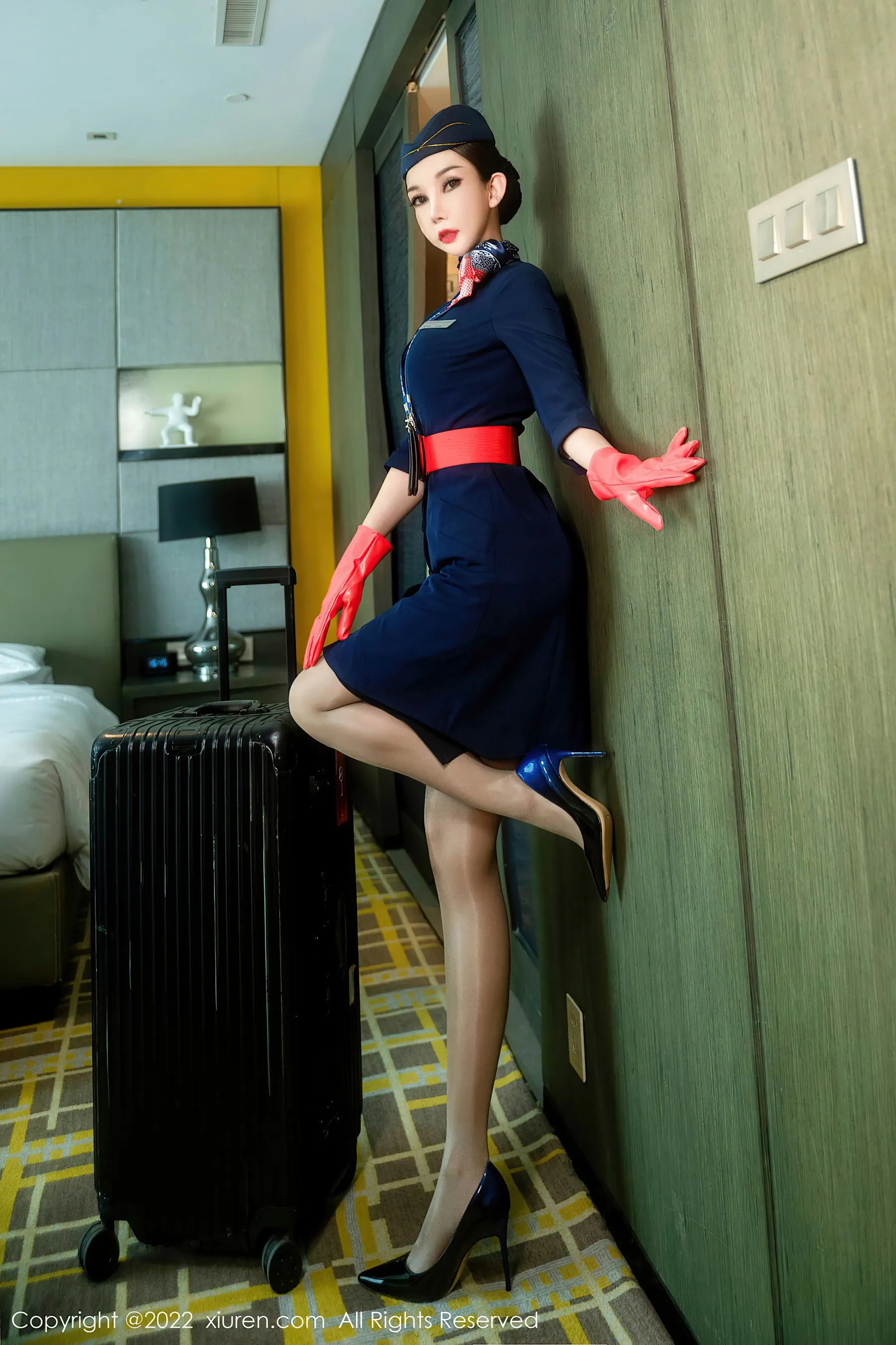 秀人网 No.5609 陈怡曼 制服美腿