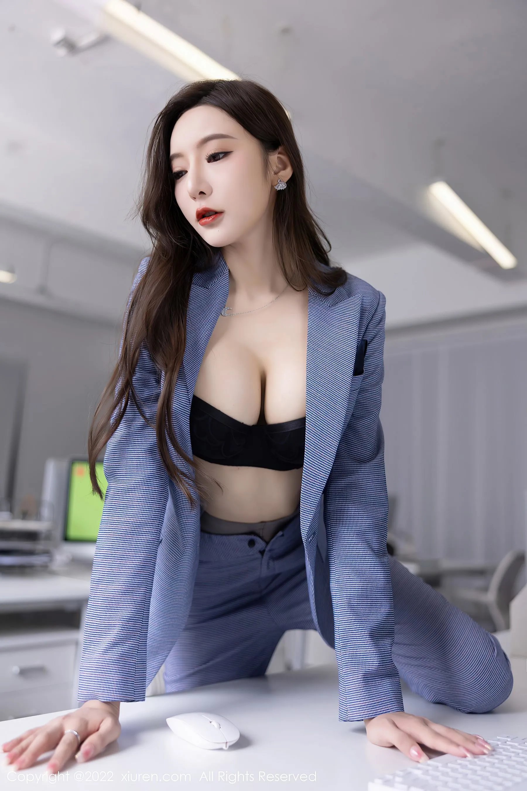 秀人网 No.5629 王馨瑶yanni Ol职业装