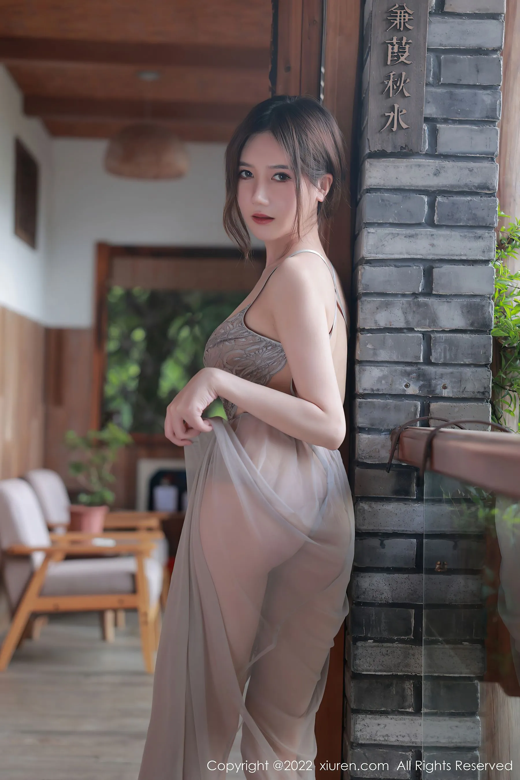 秀人网 No.5660 古月小同学 吊带裙美腿