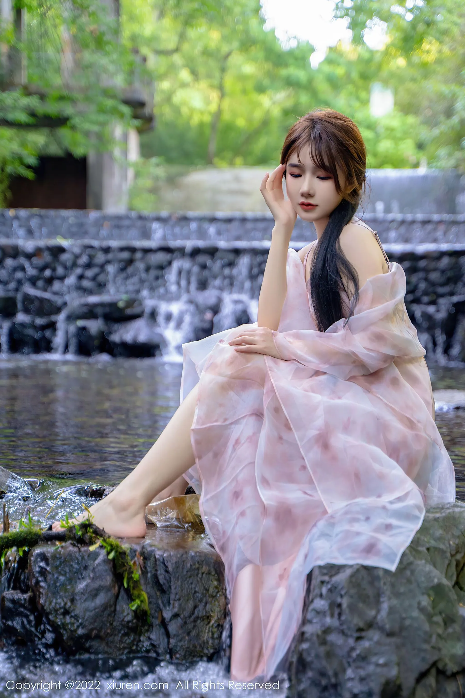 秀人网 No.5690 婠婠么 美腿长裙