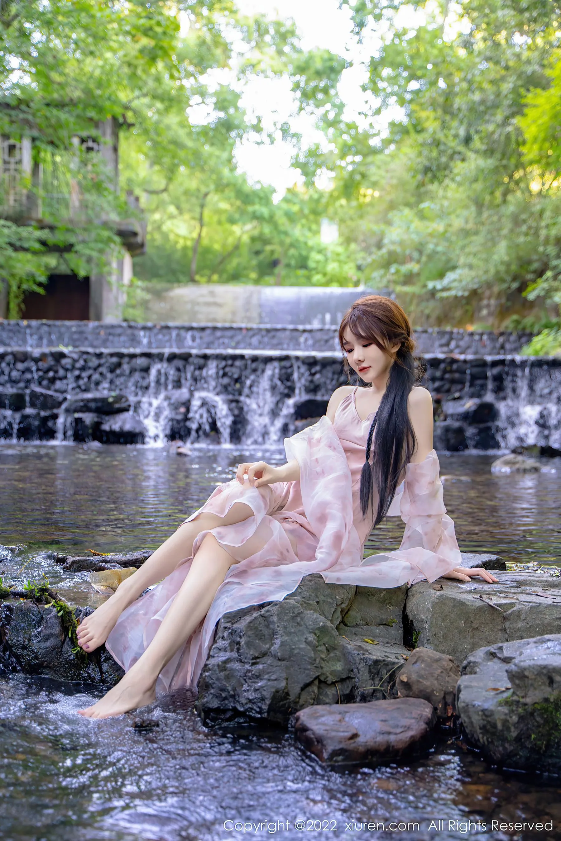 秀人网 No.5690 婠婠么 美腿长裙