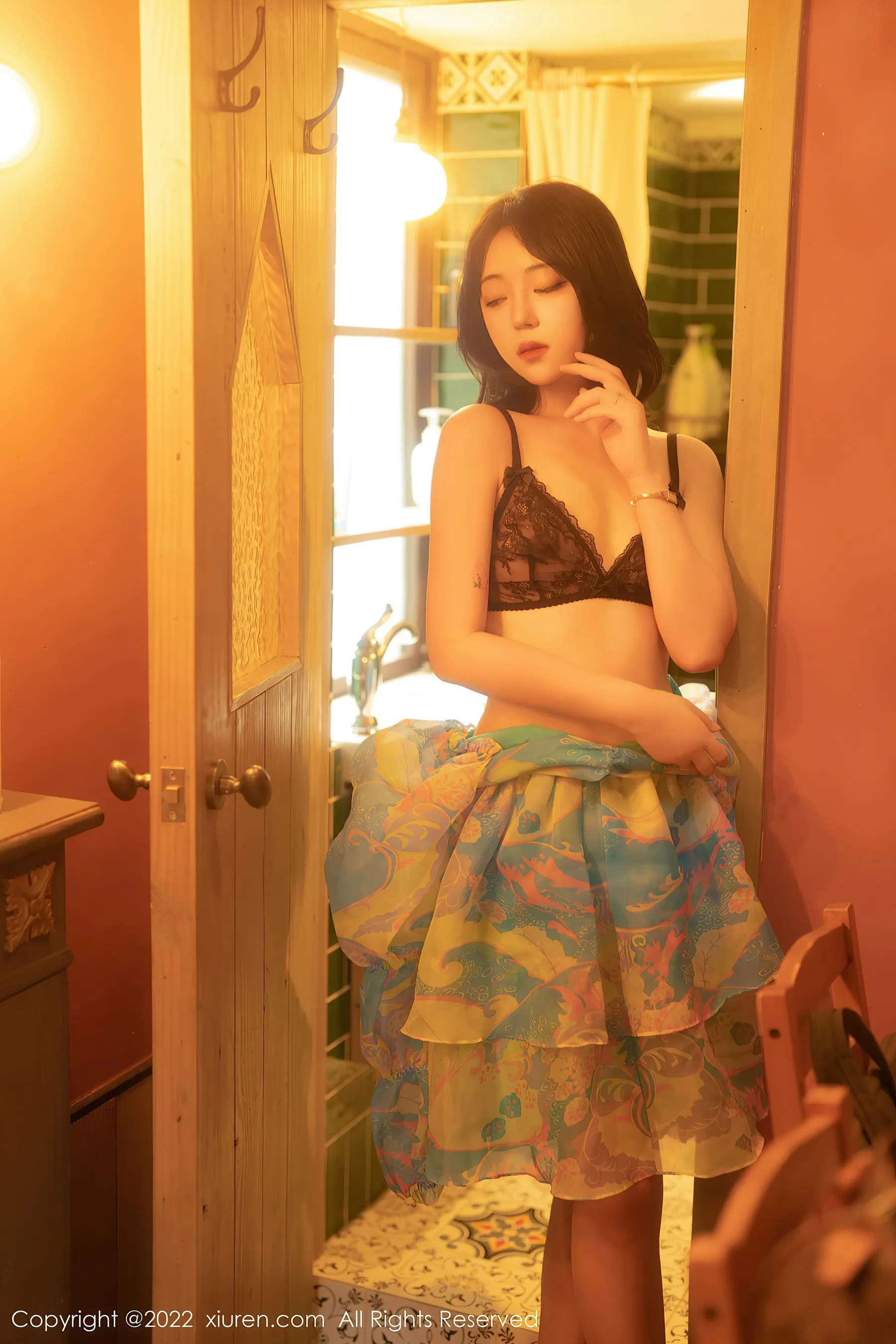 秀人网 No.5749 露露luncy 长裙美腿