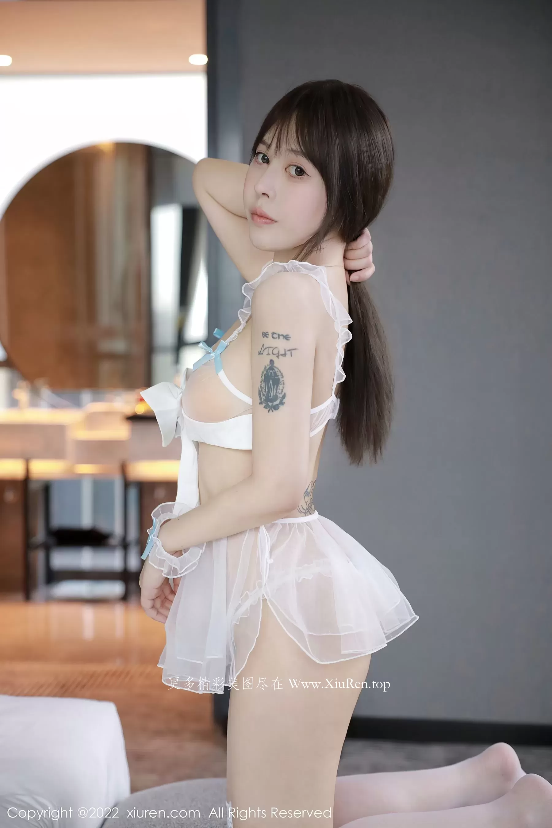 秀人网 No.5926 Evelyn艾莉 丝袜美臀