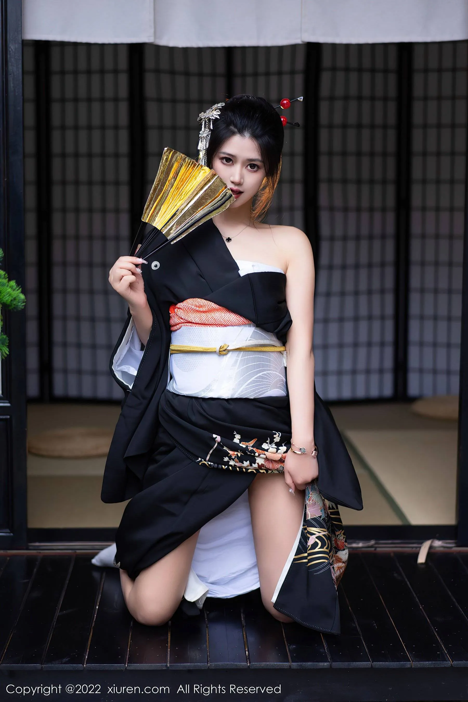 秀人网 No.5932 laura阿姣 和服美腿