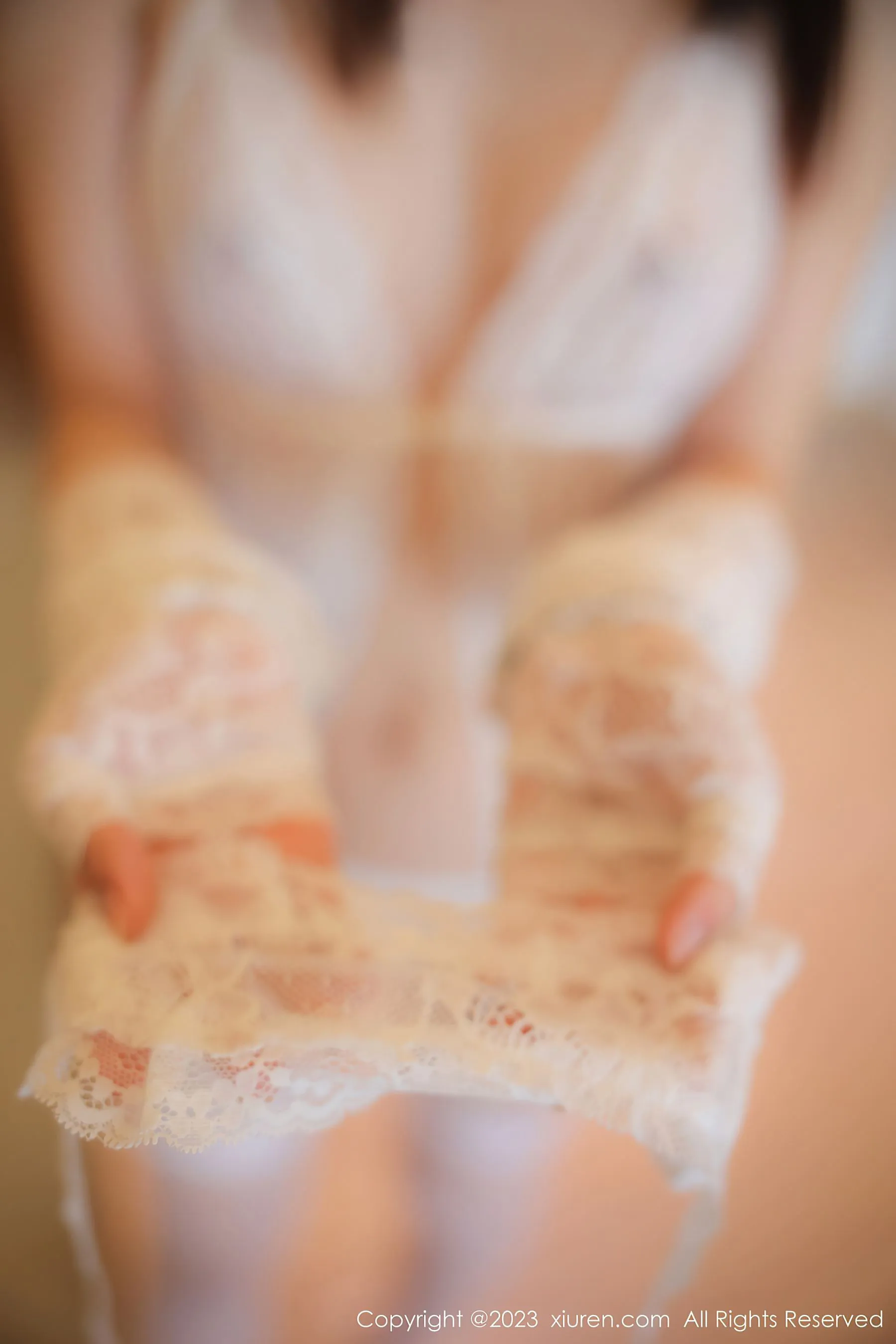 秀人网 No.6621 幼幼 丝袜美腿