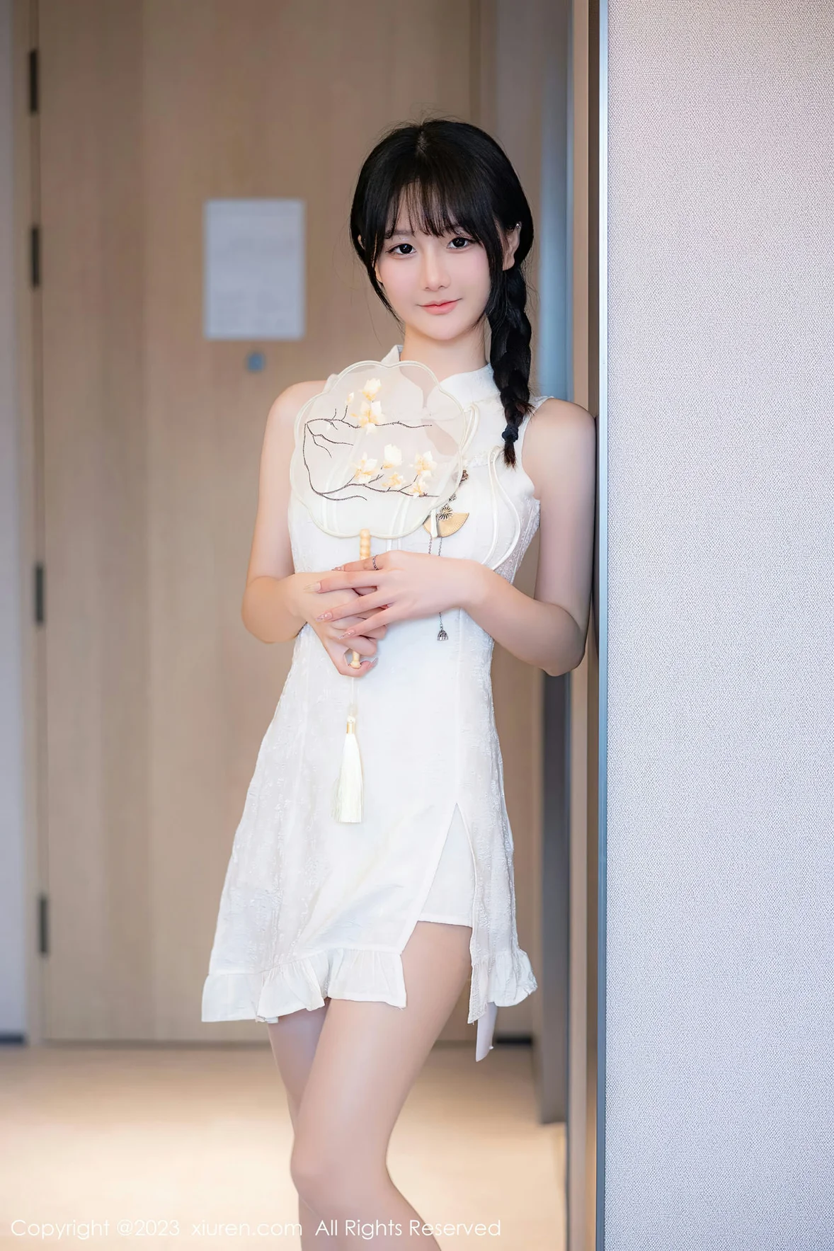 XiuRen 秀人 No.6813 幼幼 白色旗袍性感写真 [81P]