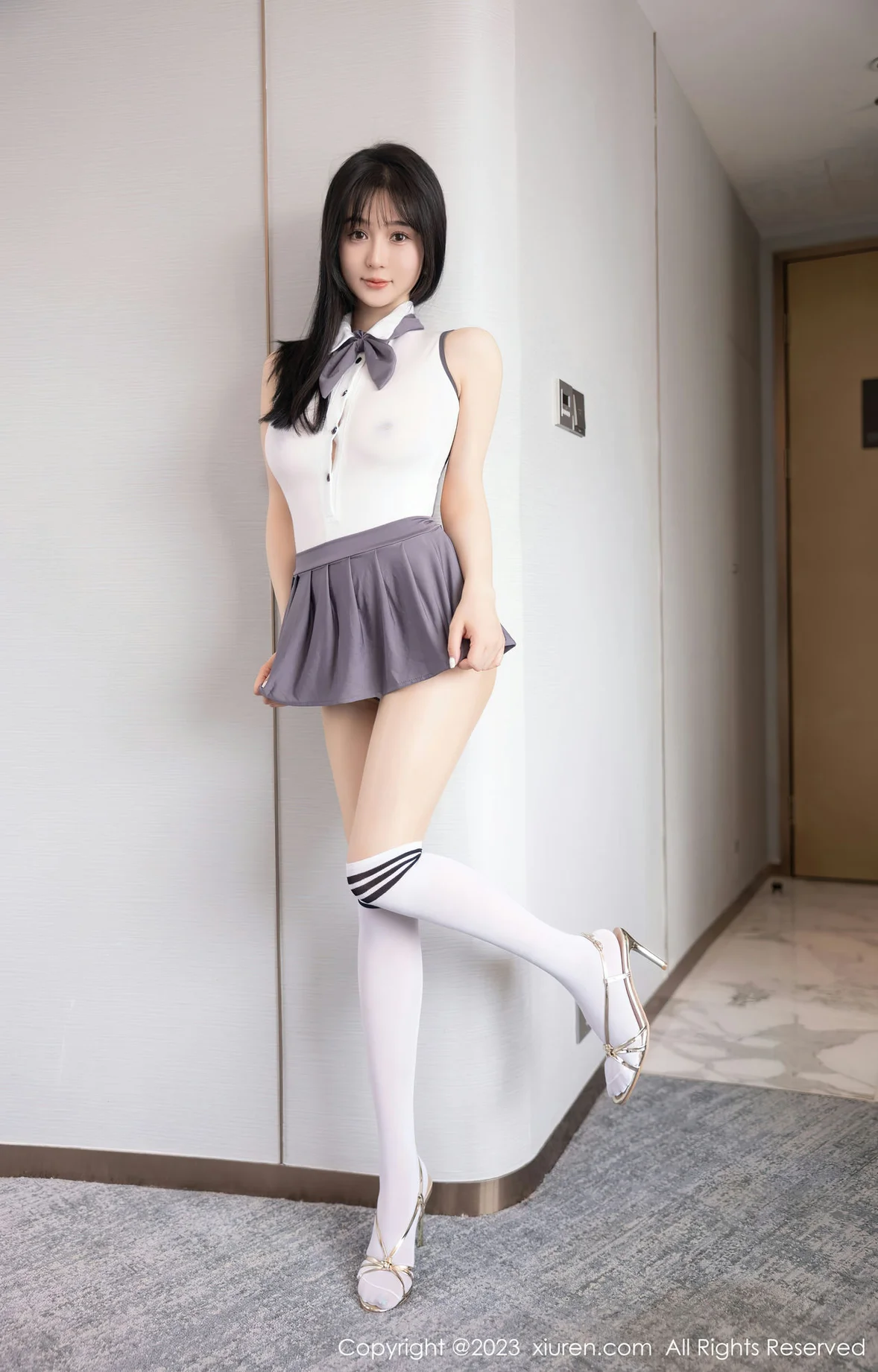 XiuRen 秀人 No.6818 柚琪Rich 轻透高开叉性感写真 [99P]