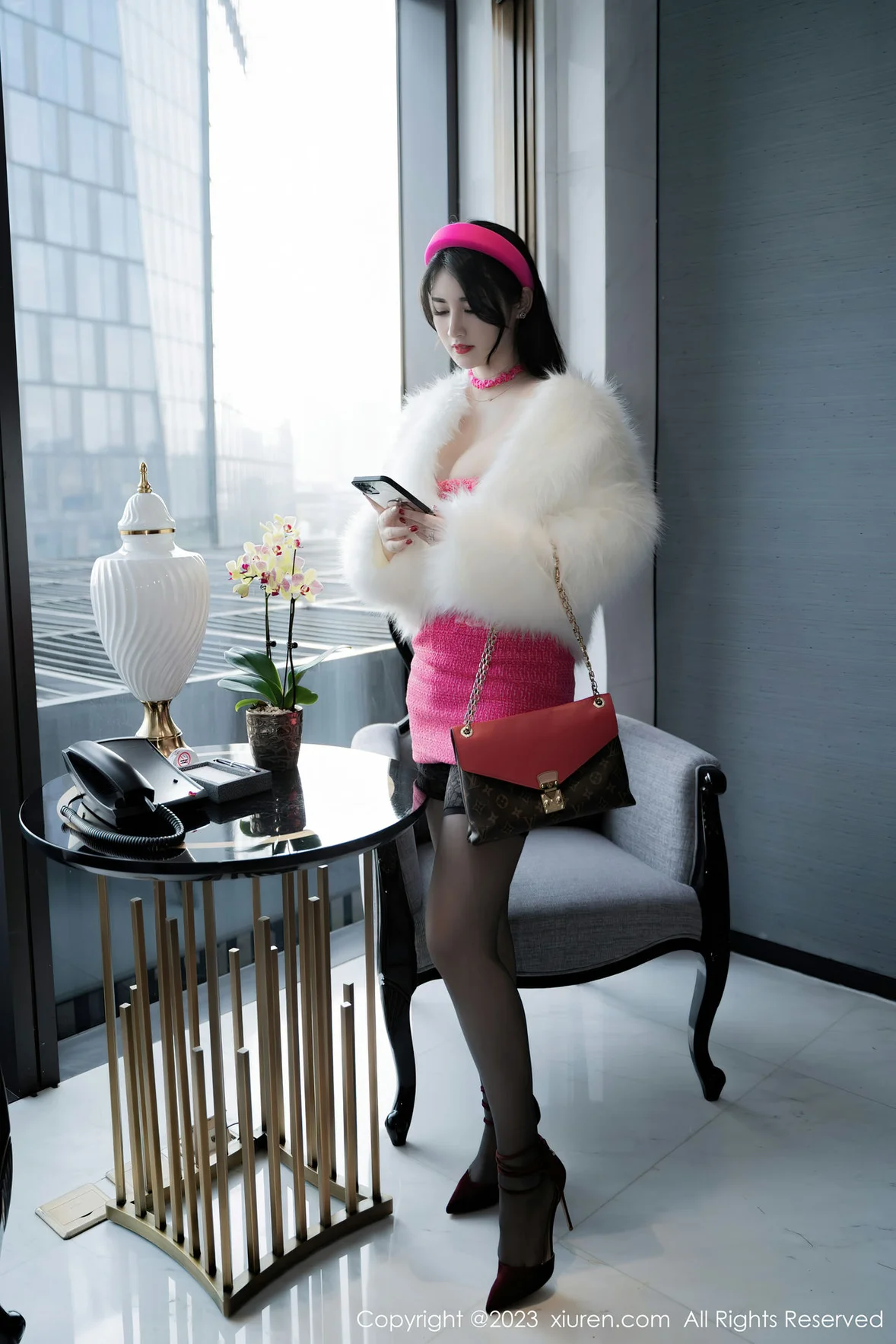 XiuRen 秀人 No.6830 诗诗kiki 魅惑黑丝性感写真 [50P]