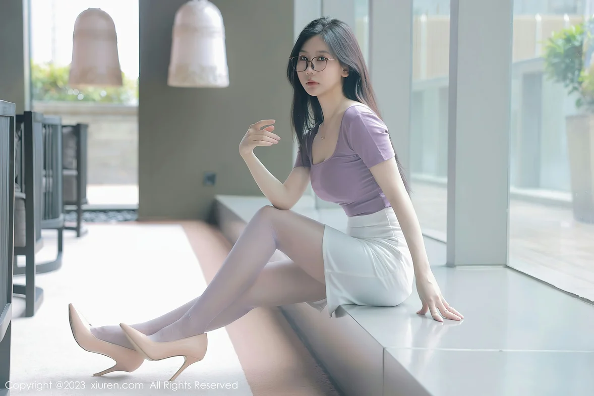 XiuRen 秀人 No.6865 尹甜甜 淡红色蕾丝内衣泰国旅拍 [86P]