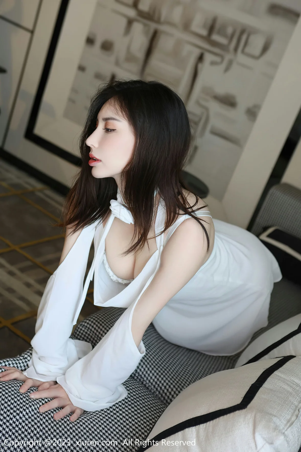 XiuRen 秀人 No.6877 修水管剧情写真王曼柔 性感写真 [71P]