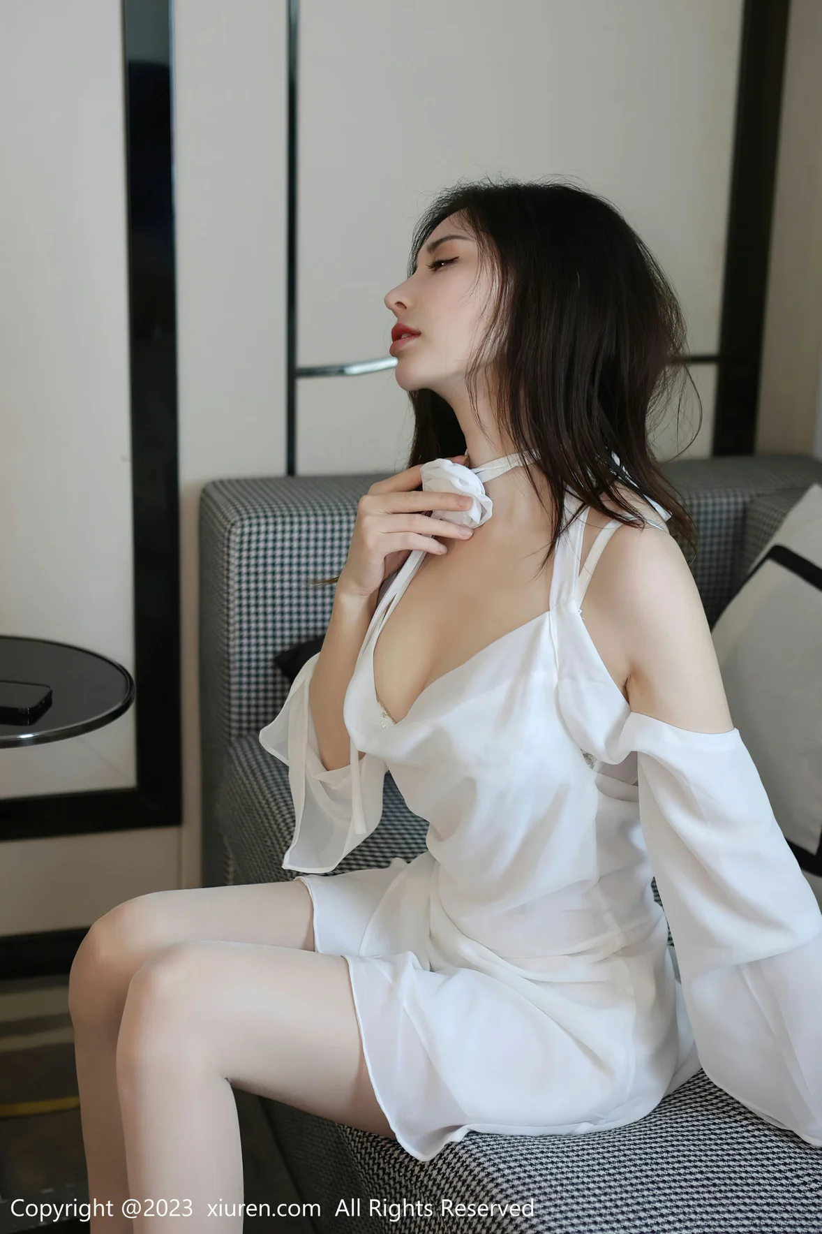 XiuRen 秀人 No.6877 修水管剧情写真王曼柔 性感写真 [71P]