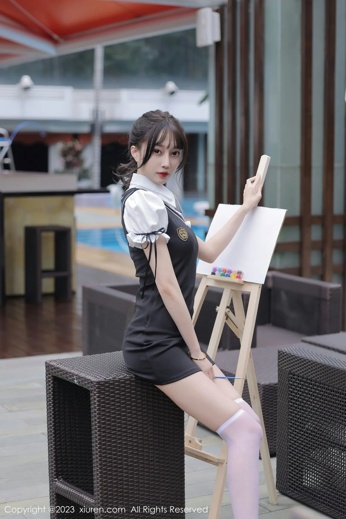 XiuRen 秀人 No.6889 玥儿玥er 黑色背带裙广州旅拍 [73P]