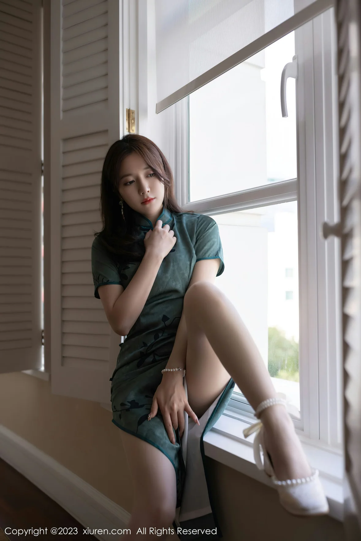 XiuRen 秀人 No.6893 鱼子酱Fish 旗袍写真巴厘岛旅拍 [82P]