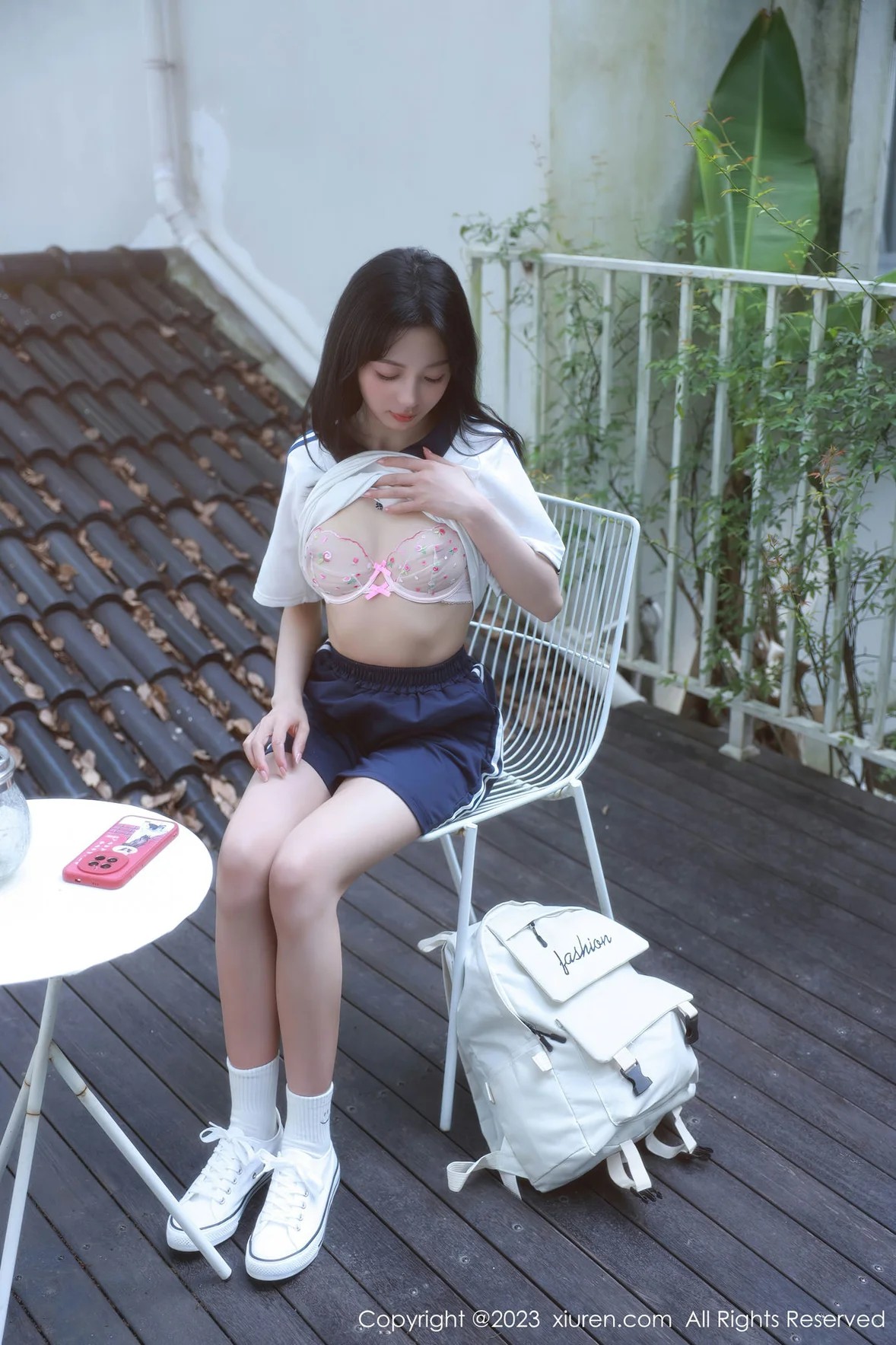 XiuRen 秀人 No.6895 糖豆sisi 学妹制服诱惑首套写真 [55P]