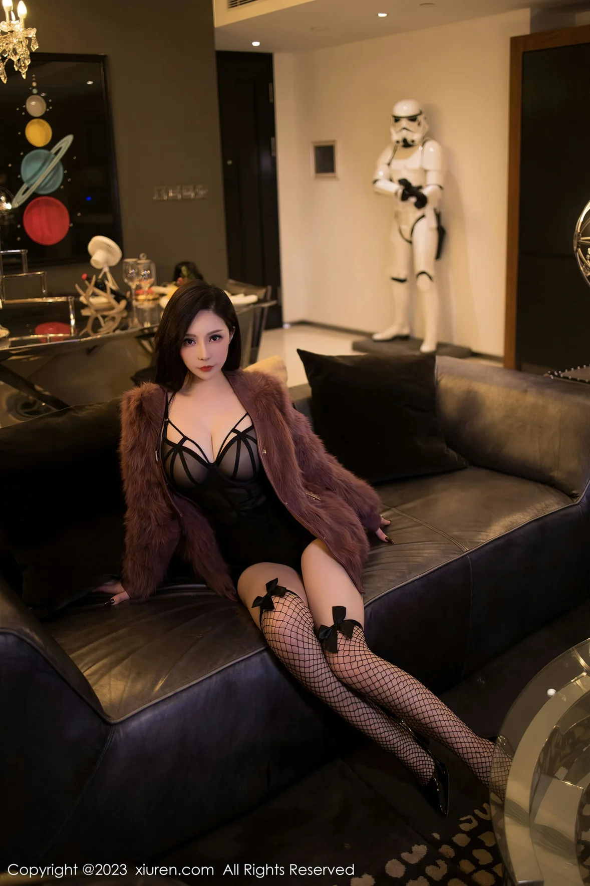 XiuRen 秀人 No.6908 大琪琪Emily 黑色情趣内衣 [83P]