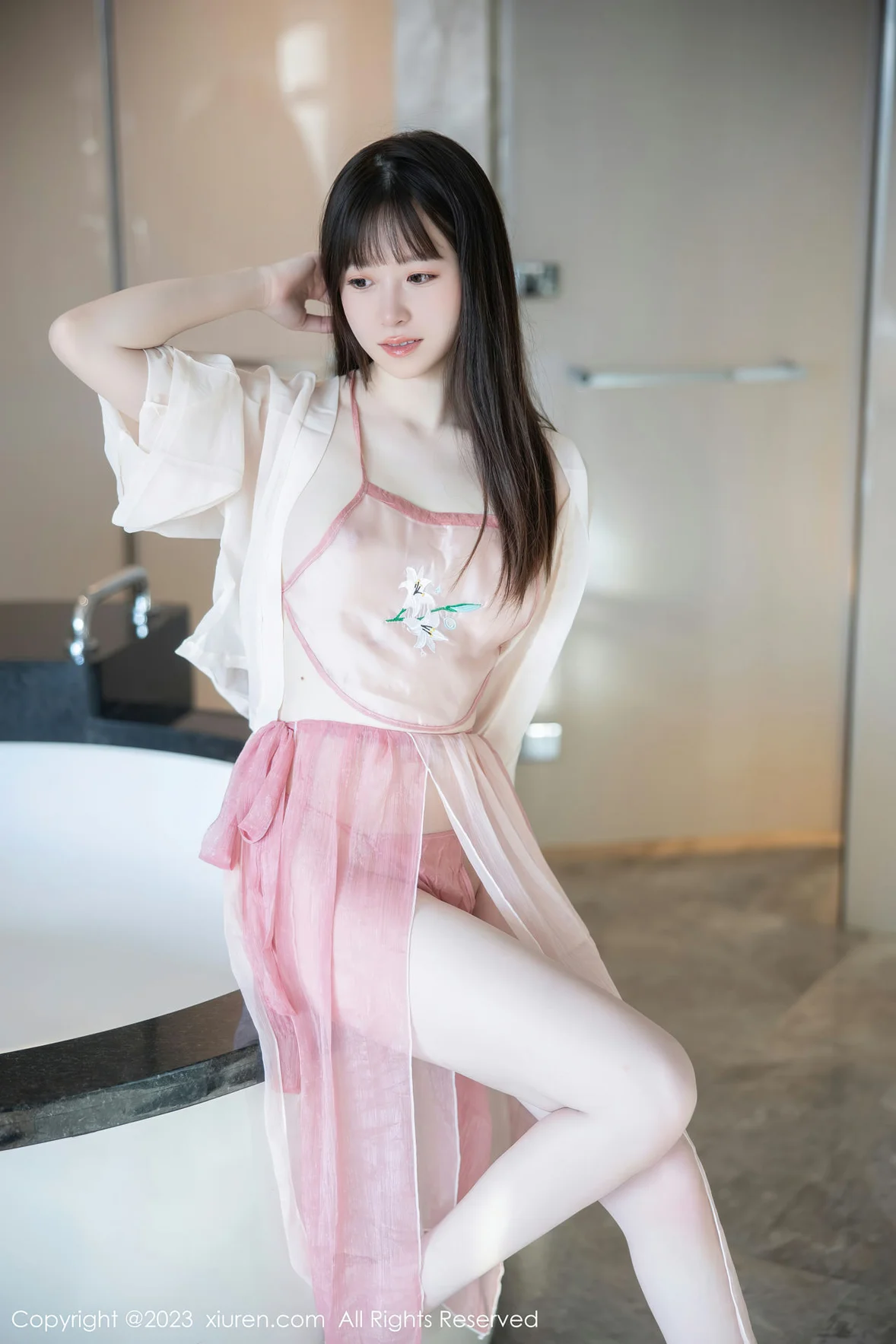 XiuRen 秀人 No.6926 林悠悠 首套写真粉色古装 [78P]