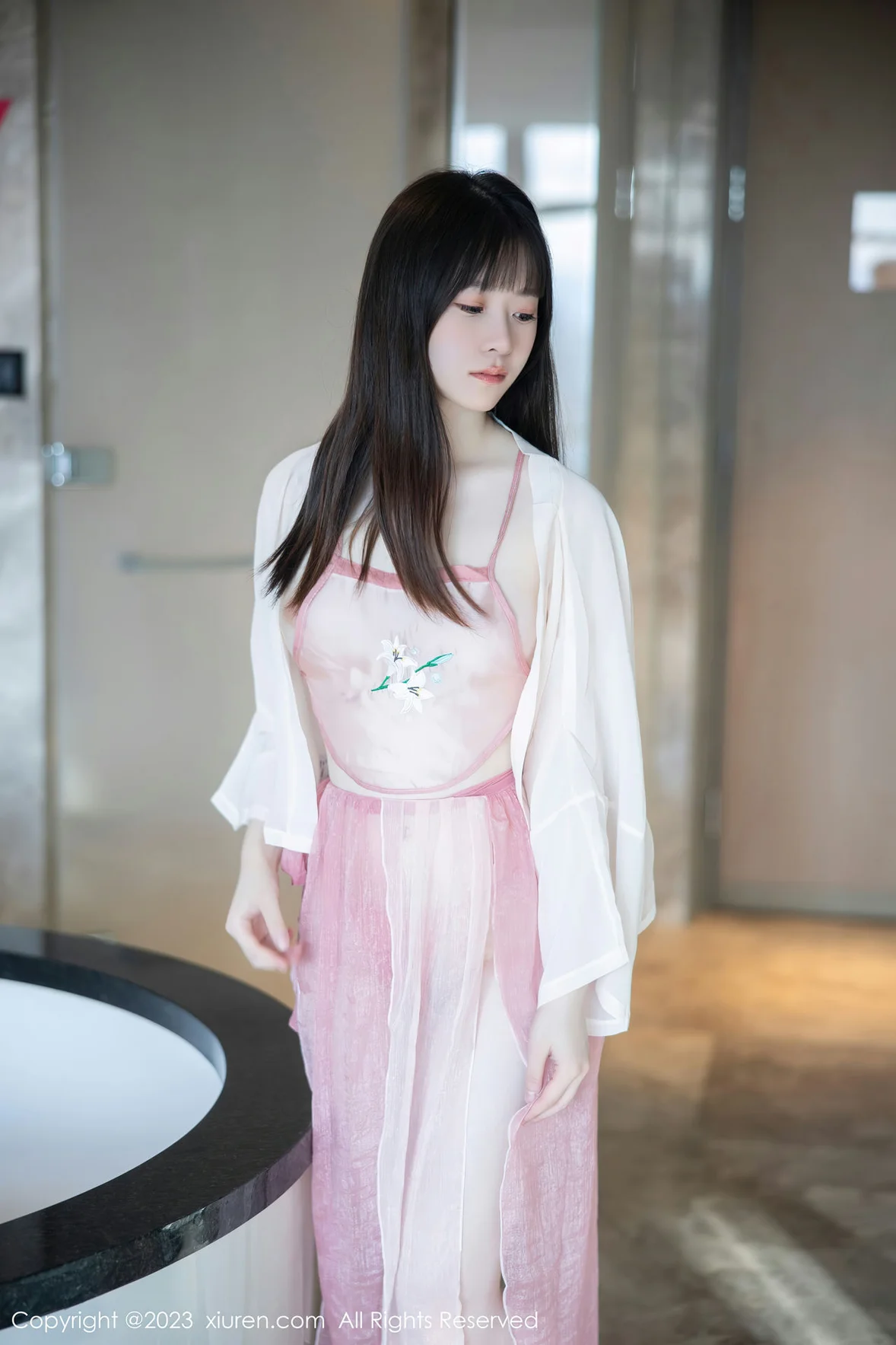 XiuRen 秀人 No.6926 林悠悠 首套写真粉色古装 [78P]