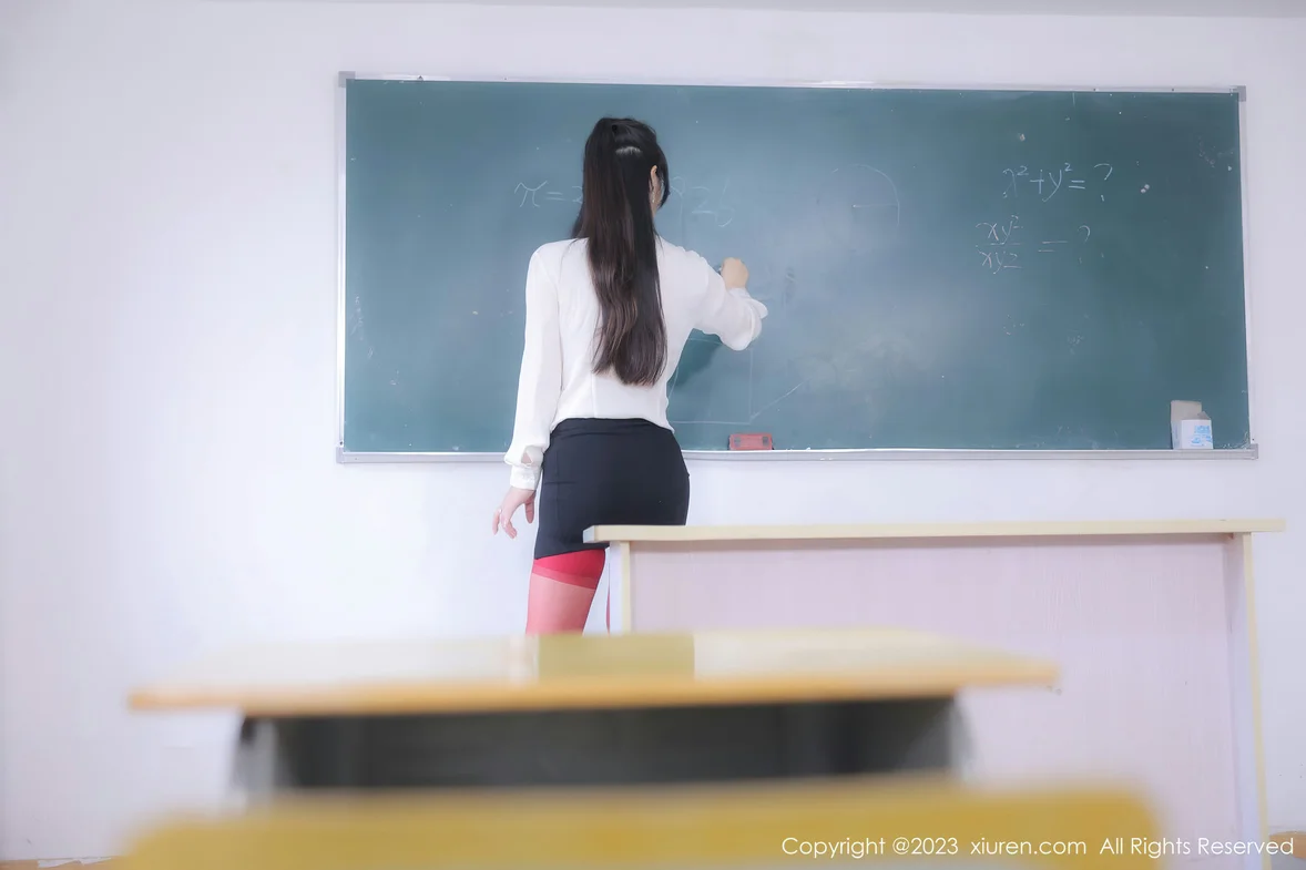 XiuRen 秀人 No.6980 诗诗kiki 教师角色扮演性感写真 [94P]