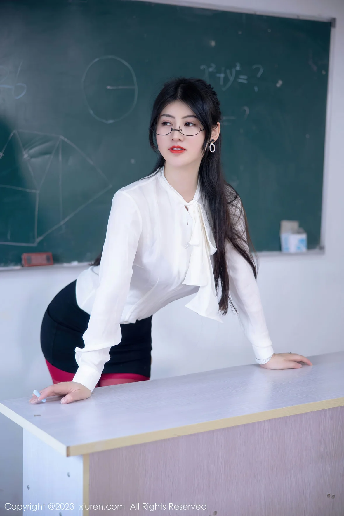 XiuRen 秀人 No.6980 诗诗kiki 教师角色扮演性感写真 [94P]