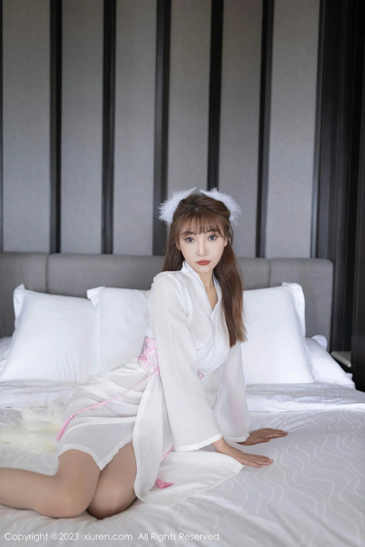 XiuRen 秀人 No.6999 陆萱萱 白狐装扮泰国旅拍 [81P]