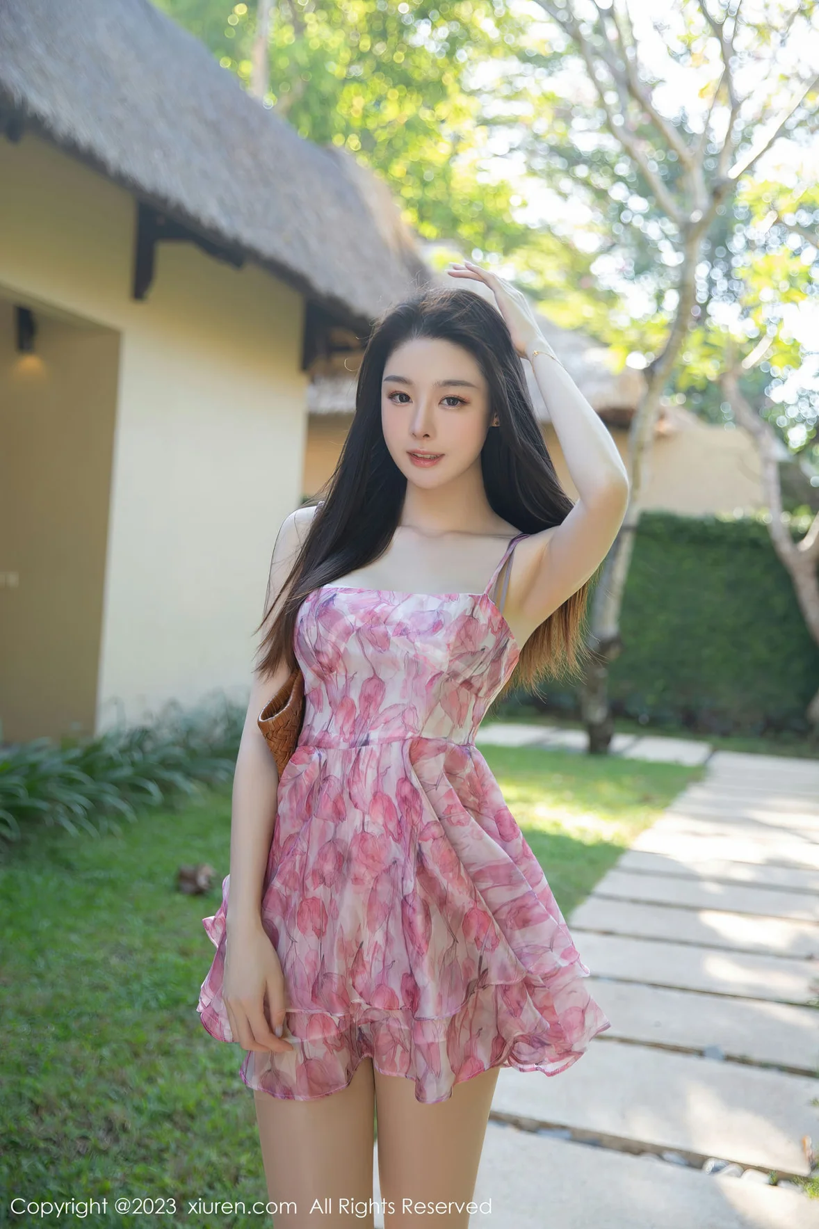 XiuRen 秀人 No.7006 是小逗逗 原色丝袜巴厘岛旅拍 [81P]