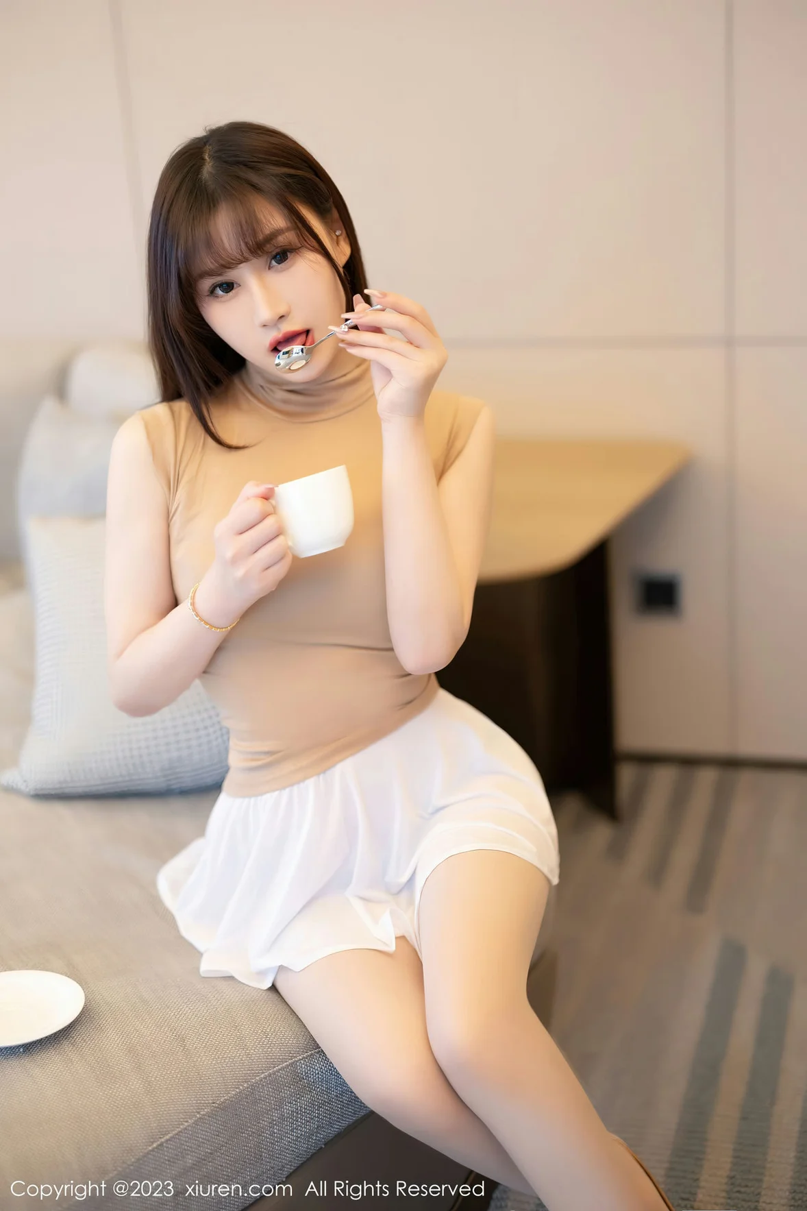 XiuRen 秀人 No.7013 张欣欣 诱人原色丝袜海南岛旅拍 [83P]