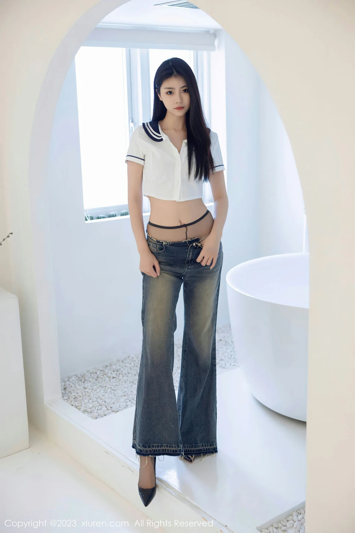 XiuRen 秀人 No.7027 可樂Vicky 魅惑黑丝性感写真 [83P]