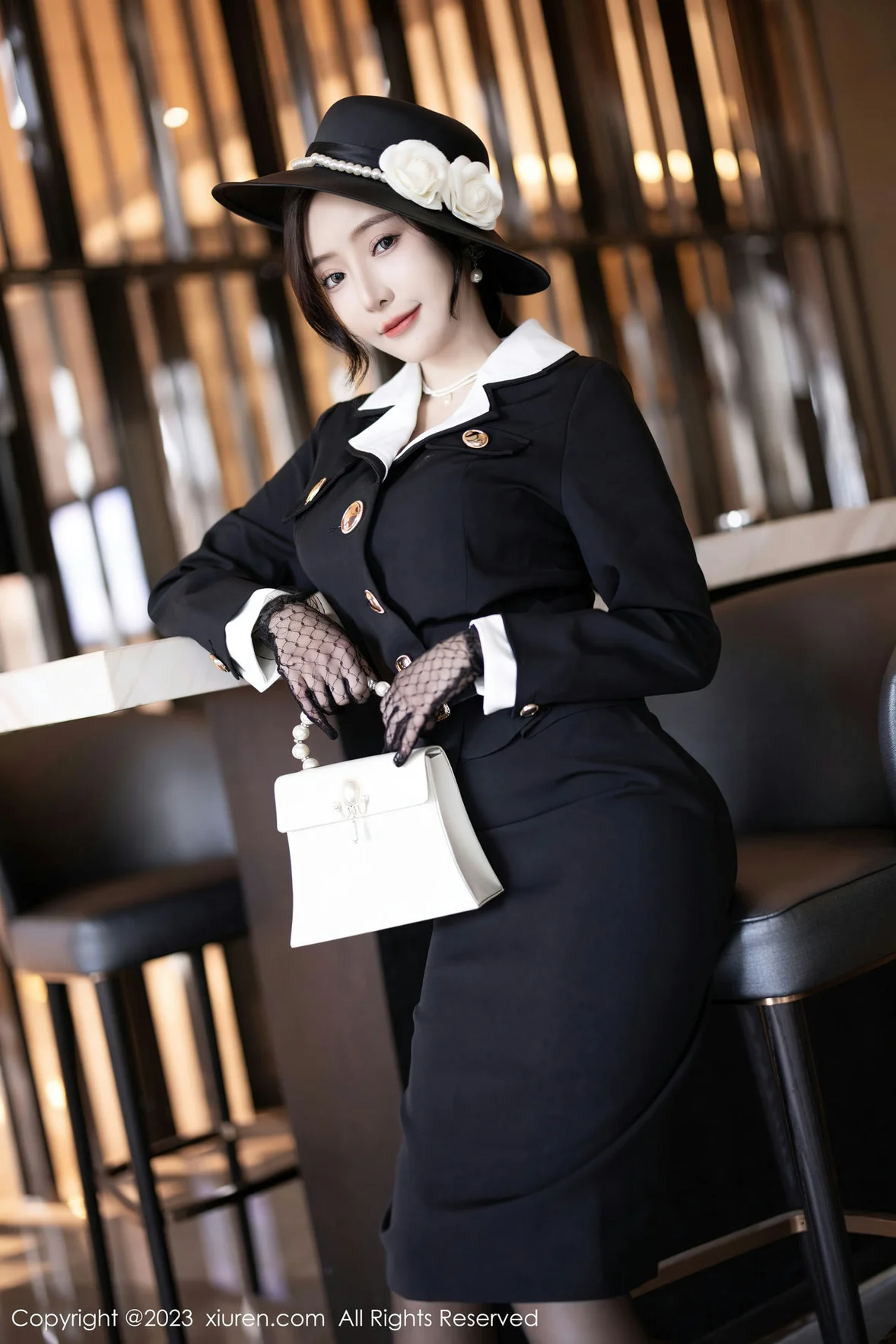 XiuRen 秀人 No.7048 王馨瑶yanni 气质高跟黑丝 [82P]