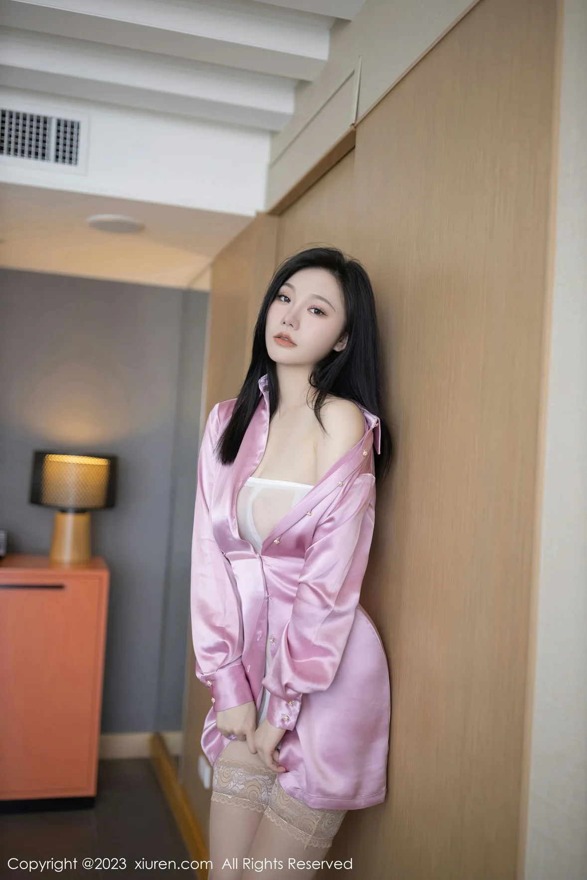 XiuRen 秀人 No.7063 安然anran 粉色上衣泰国旅拍 [82P]