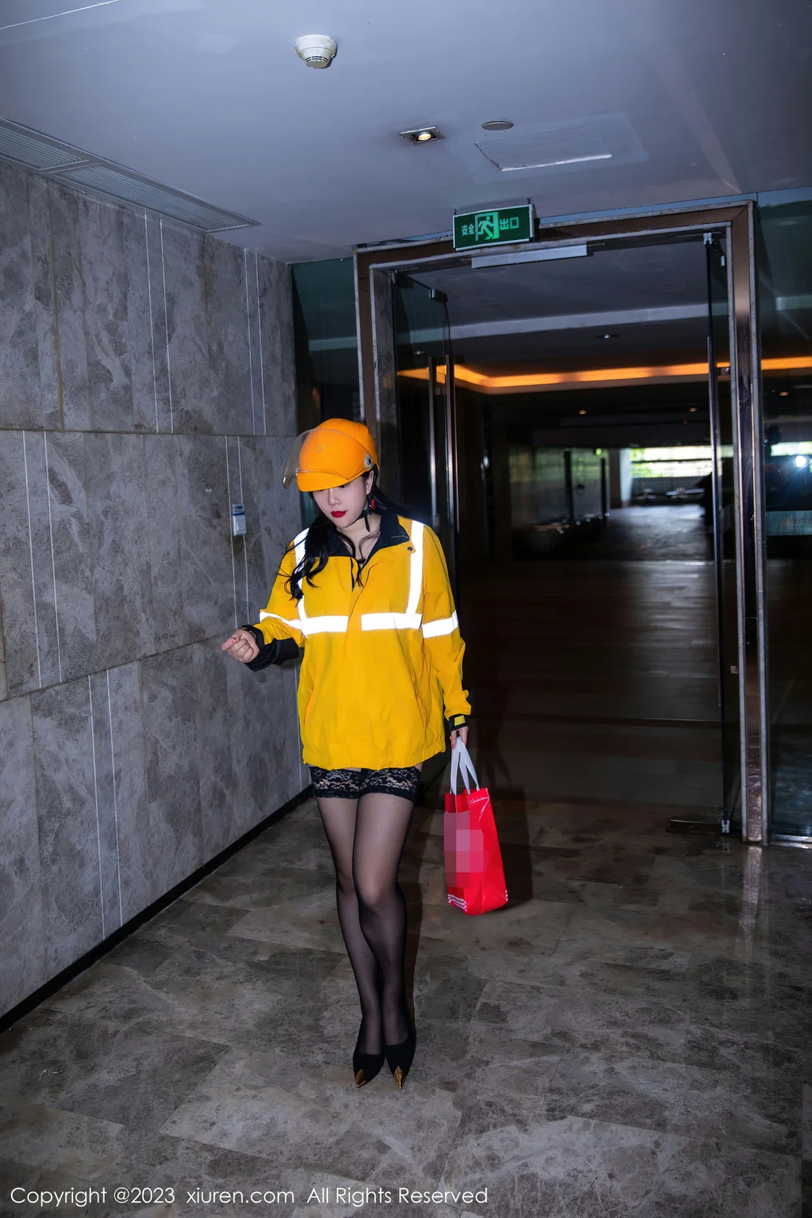 XiuRen 秀人 No.7093 王婉悠Queen 外卖员装扮性感写真 [92P]