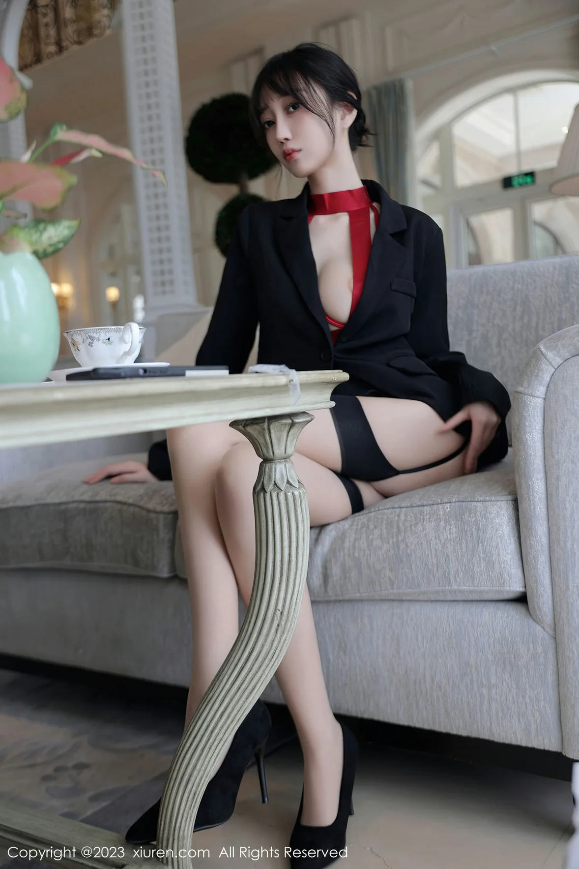 XiuRen 秀人 No.7102 玥儿玥er 红色情趣杭州旅拍 [64P]