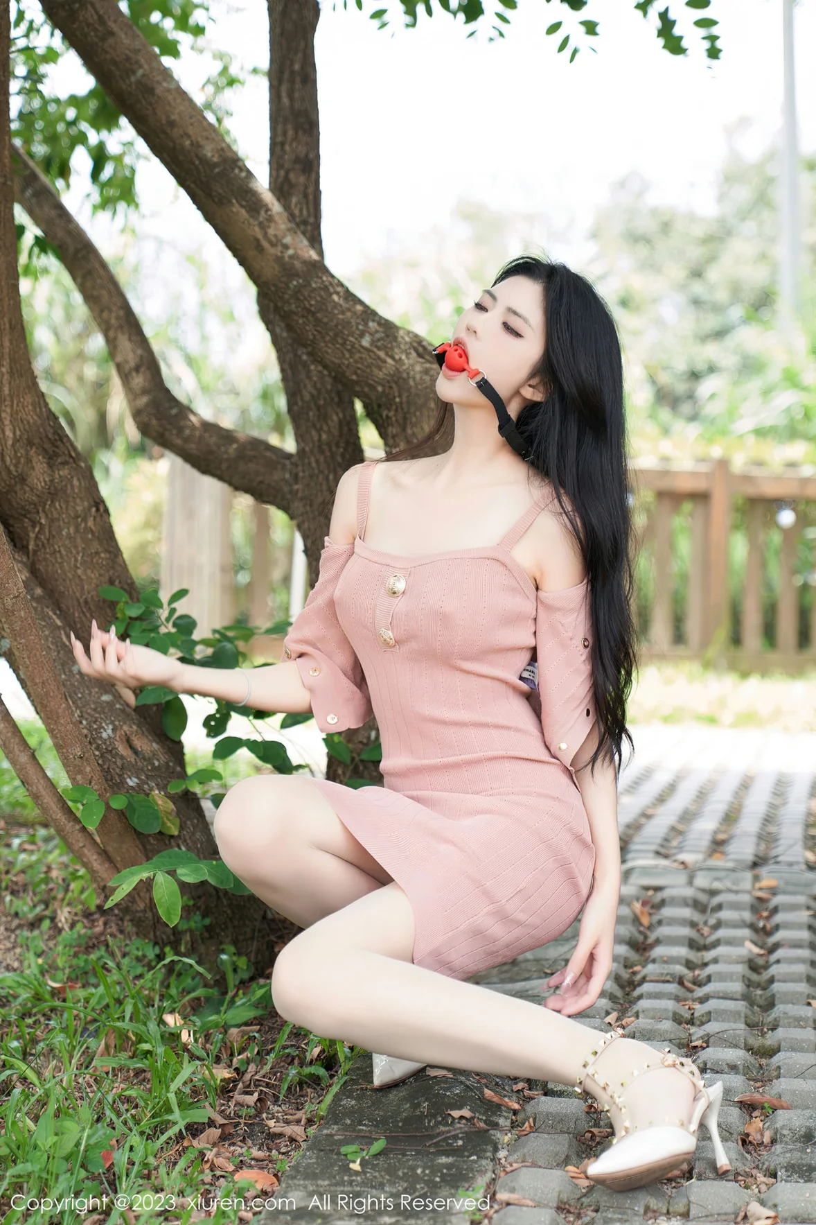 XiuRen 秀人 No.7137 浅浅Danny 户外拍摄性感写真 [91P]