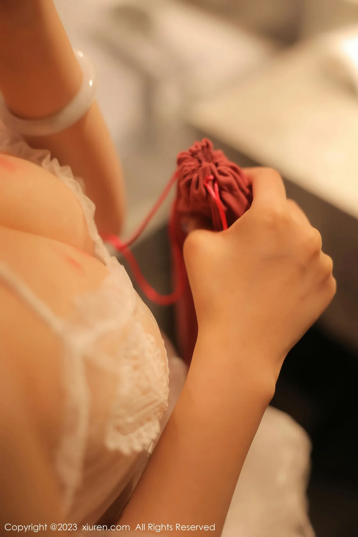 XiuRen 秀人 No.7218 汐汐baby 白色情趣婚纱性感写真 [78P]