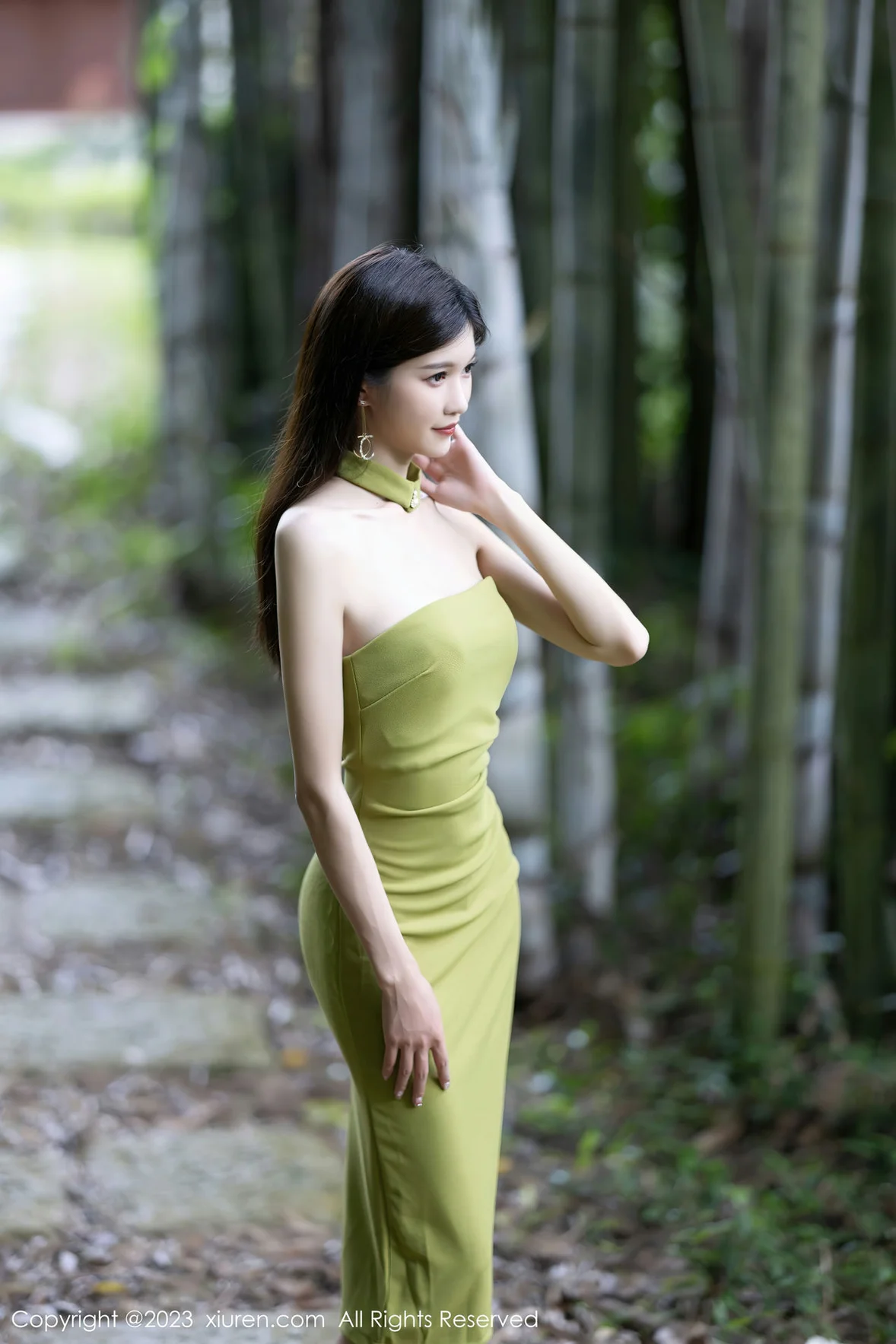 XiuRen 秀人 No.7241 程程程 链式内衣安吉旅拍 [84P]