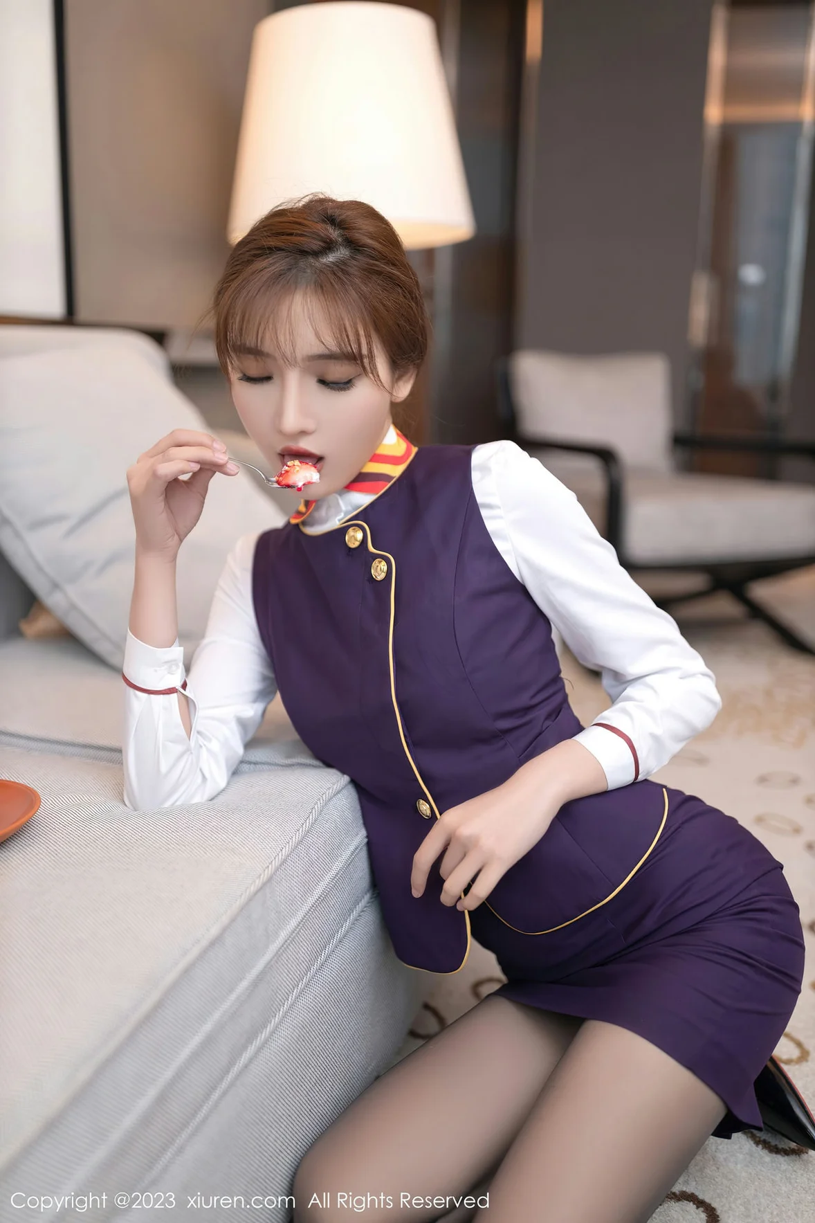 XiuRen 秀人 No.7248 陆萱萱 紫色空姐泰国旅拍 [80P]