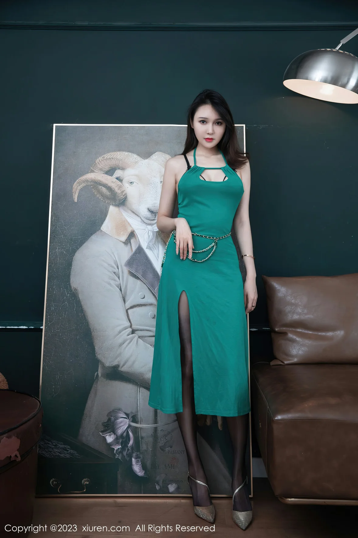 XiuRen 秀人 No.7259 吴紫熙Fanny 首套写真墨绿色长裙 [57P]