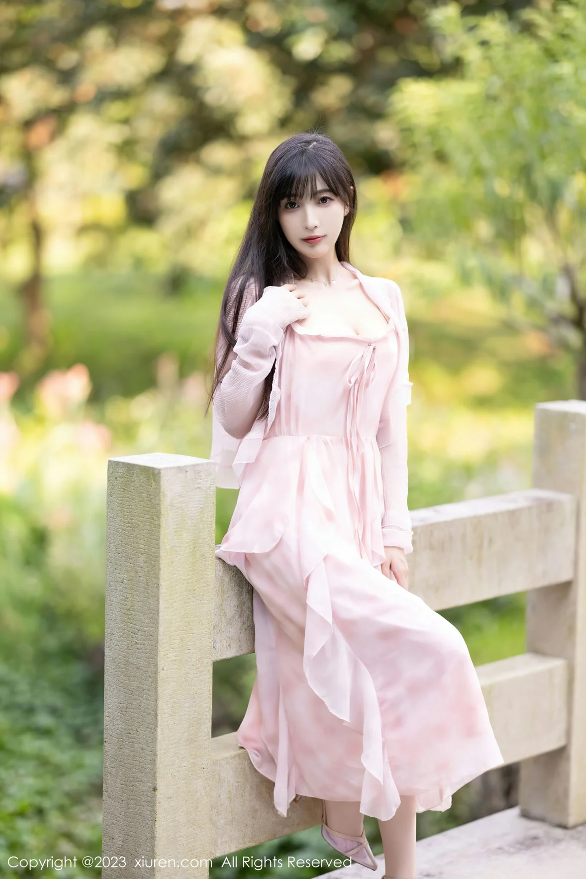 XiuRen 秀人 No.7263 林星阑 粉色丝袜安吉旅拍 [84P]