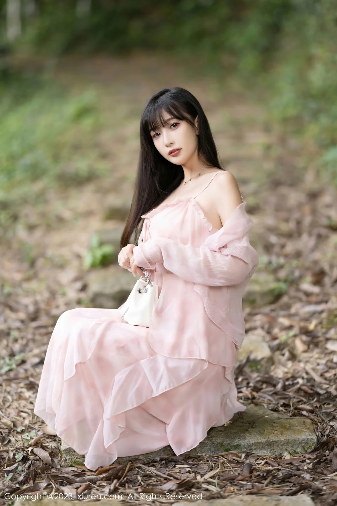 XiuRen 秀人 No.7263 林星阑 粉色丝袜安吉旅拍 [84P]