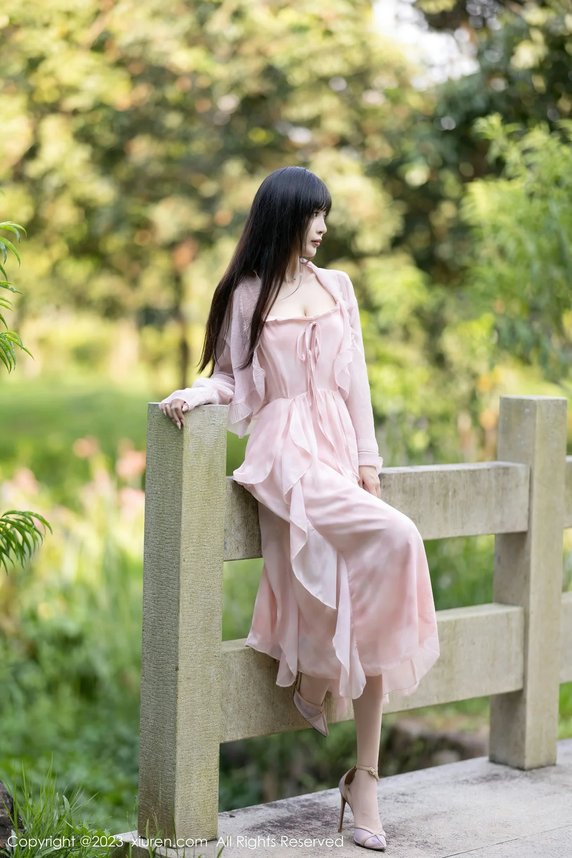 XiuRen 秀人 No.7263 林星阑 粉色丝袜安吉旅拍 [84P]