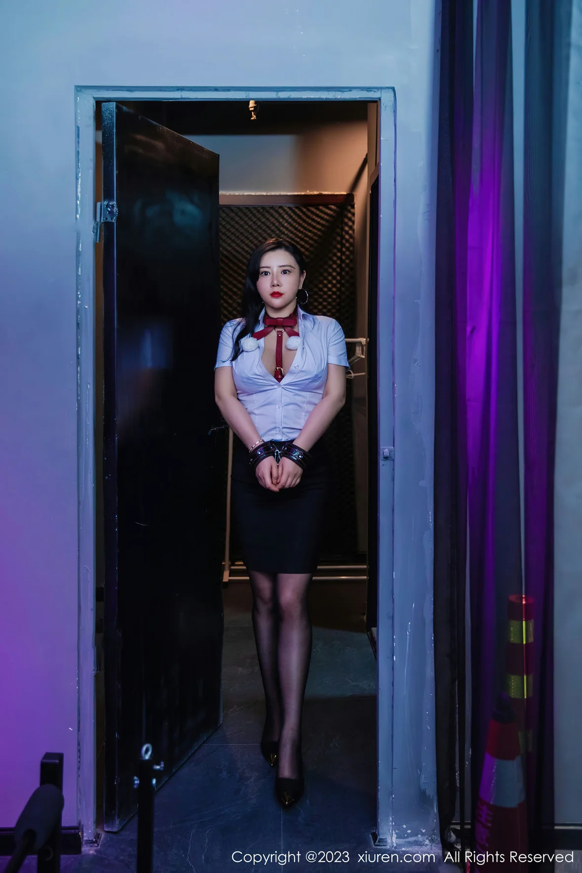 XiuRen 秀人 No.7267 王婉悠Queen 魅惑黑丝性感写真 [73P]