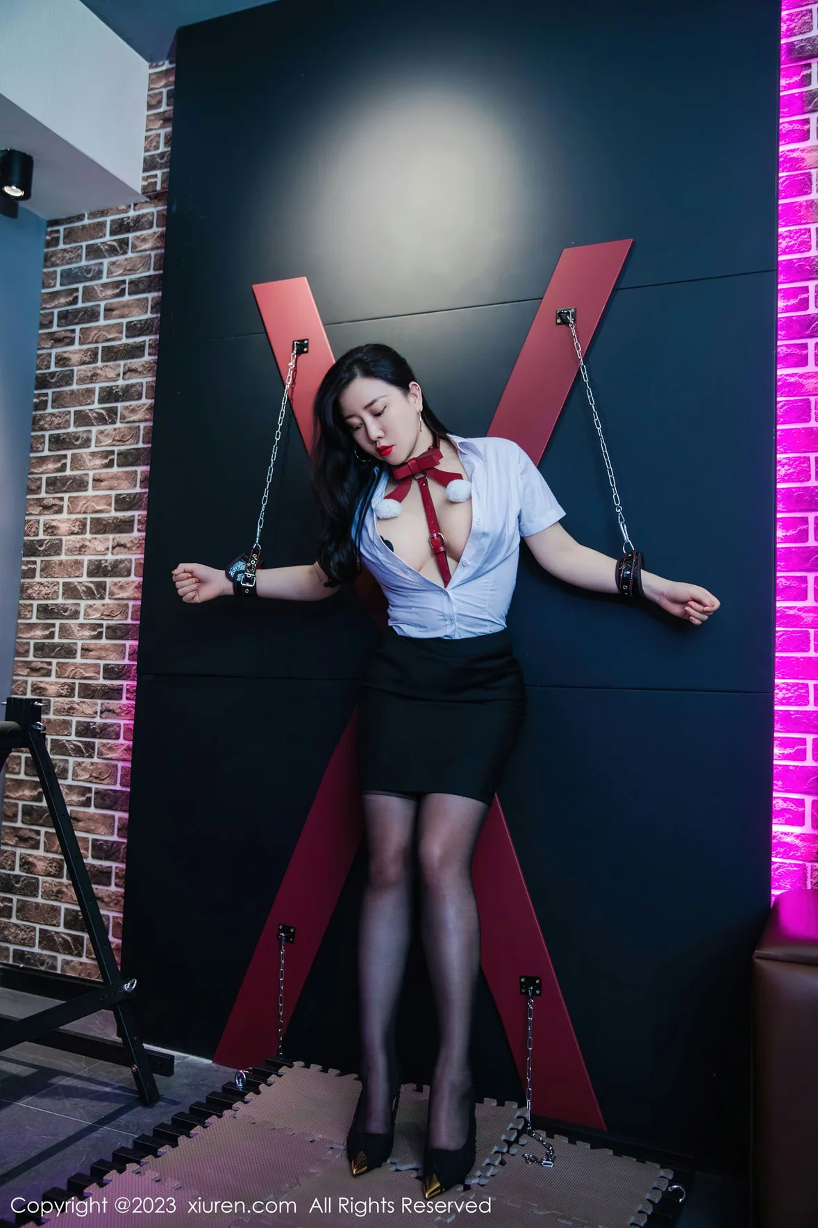 XiuRen 秀人 No.7267 王婉悠Queen 魅惑黑丝性感写真 [73P]