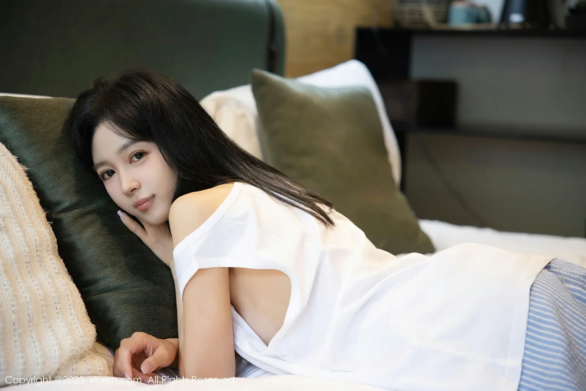 秀人网 No.7375 糖豆sisi 清纯可爱性感写真 [70P]